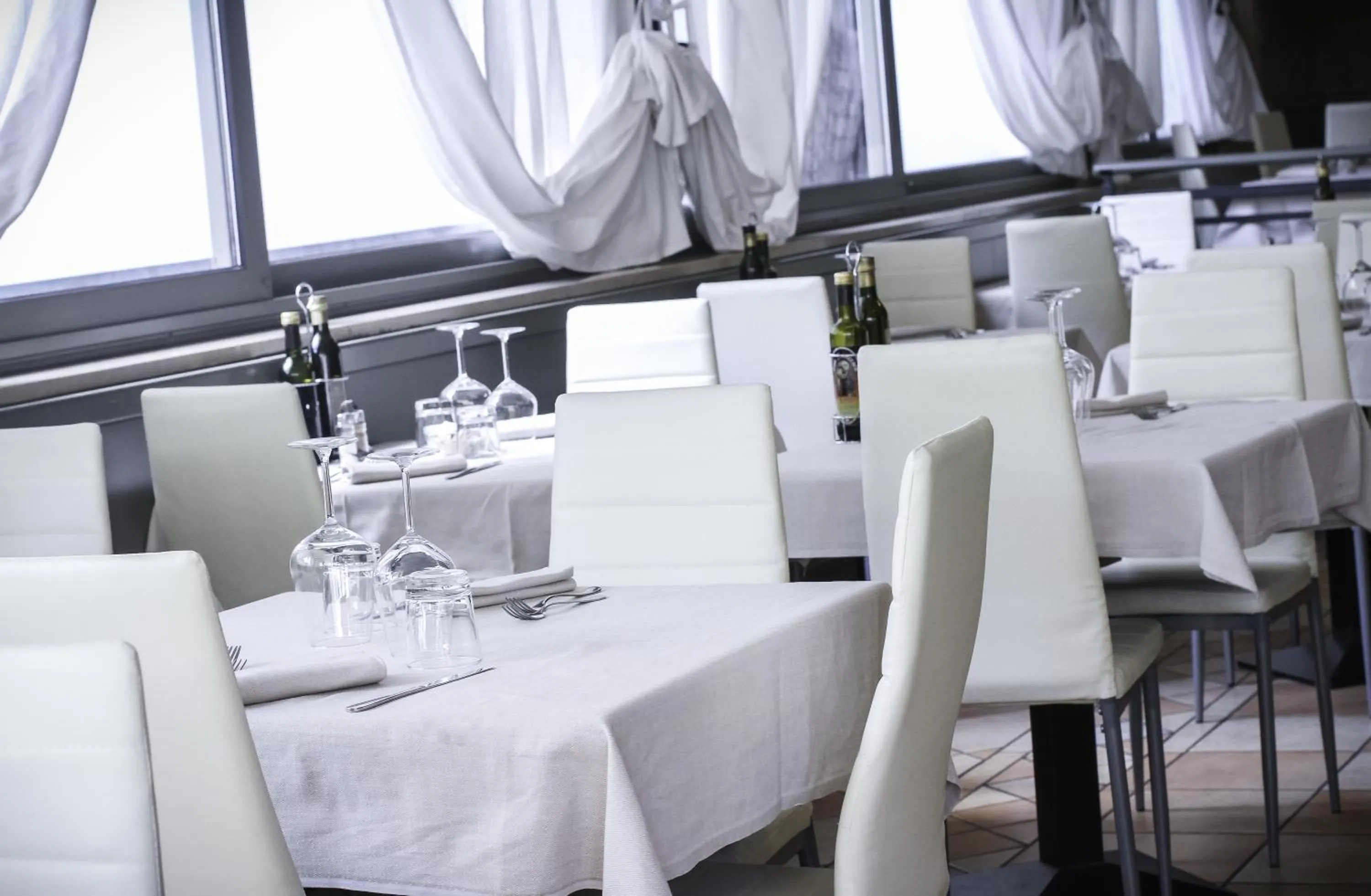 Restaurant/places to eat in Club Meeting Hotel