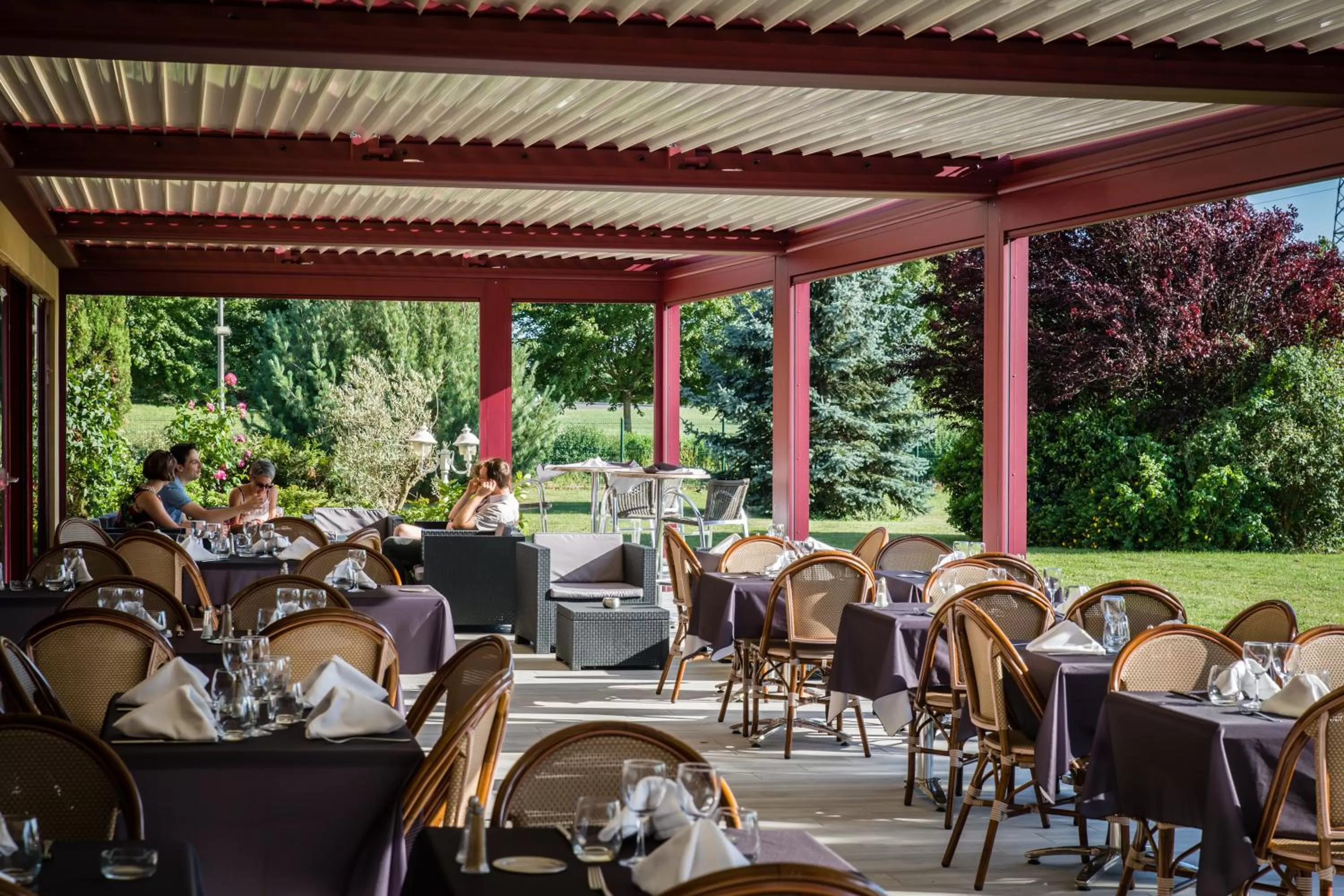 Patio in Hotel Ambotel