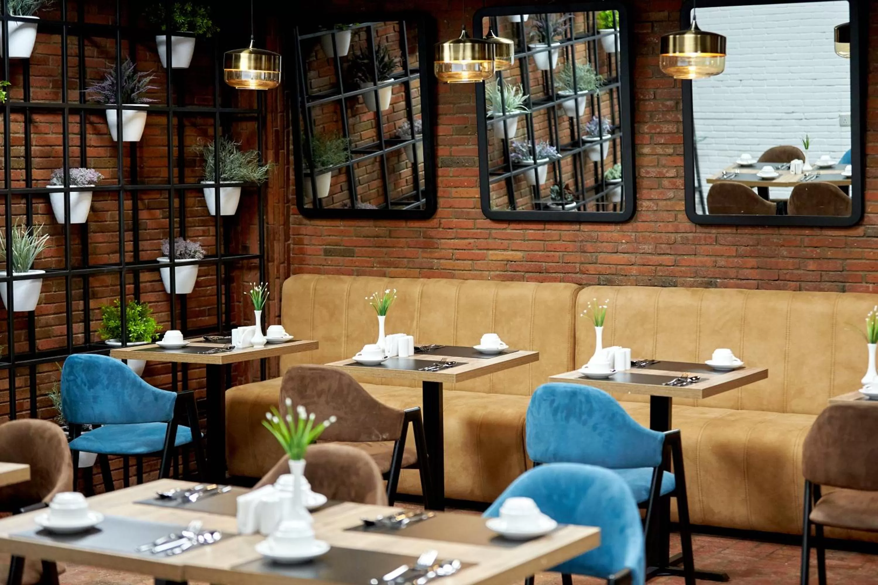 Restaurant/places to eat in Graphica Tbilisi Hotel