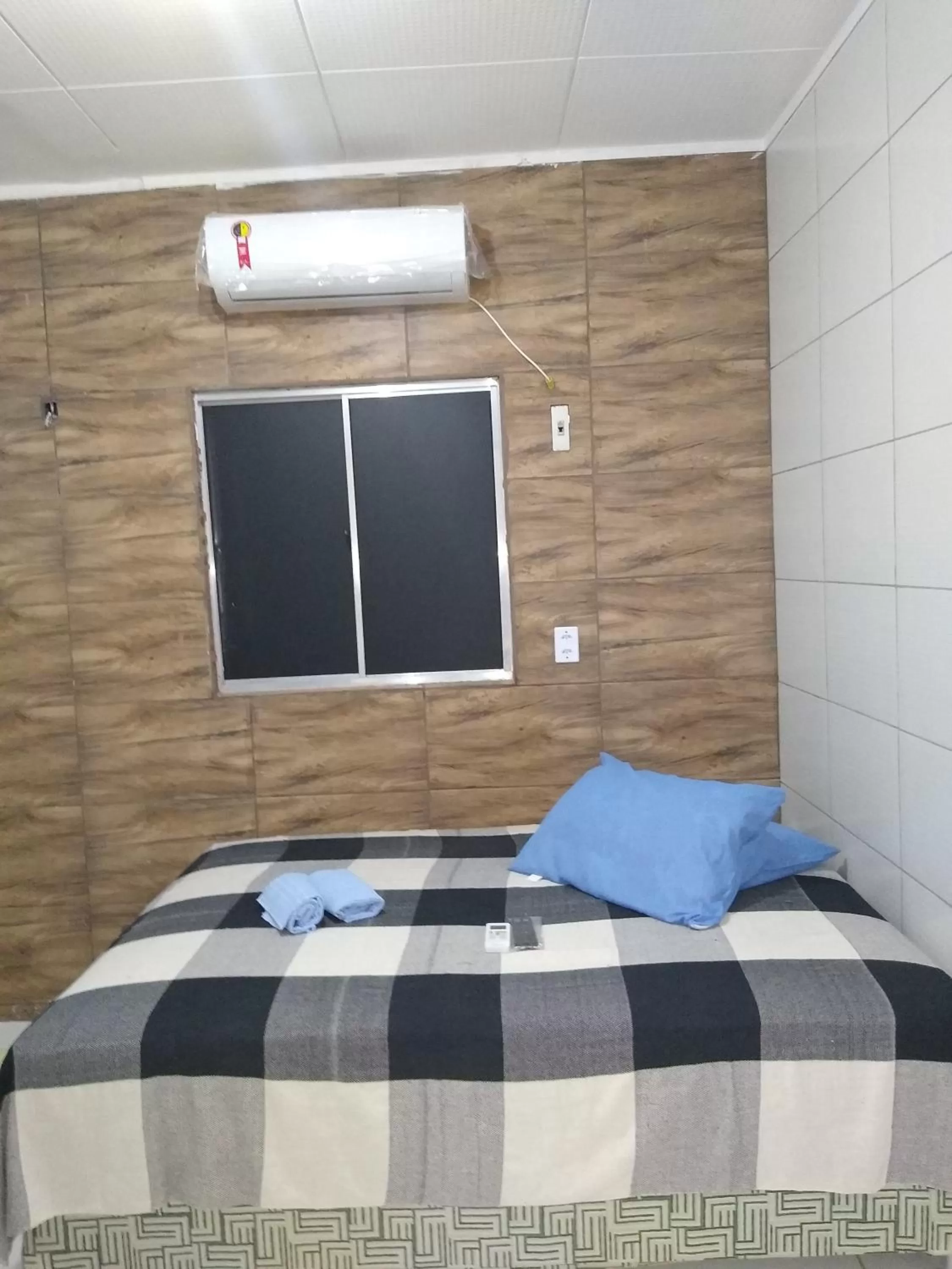 Bed in HOTEL CIDADE EXPRESS 24H