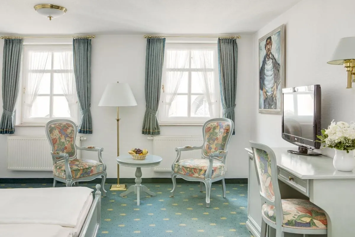 Photo of the whole room, Bed in Hotel GARNI Residenz Am Markt Meißen