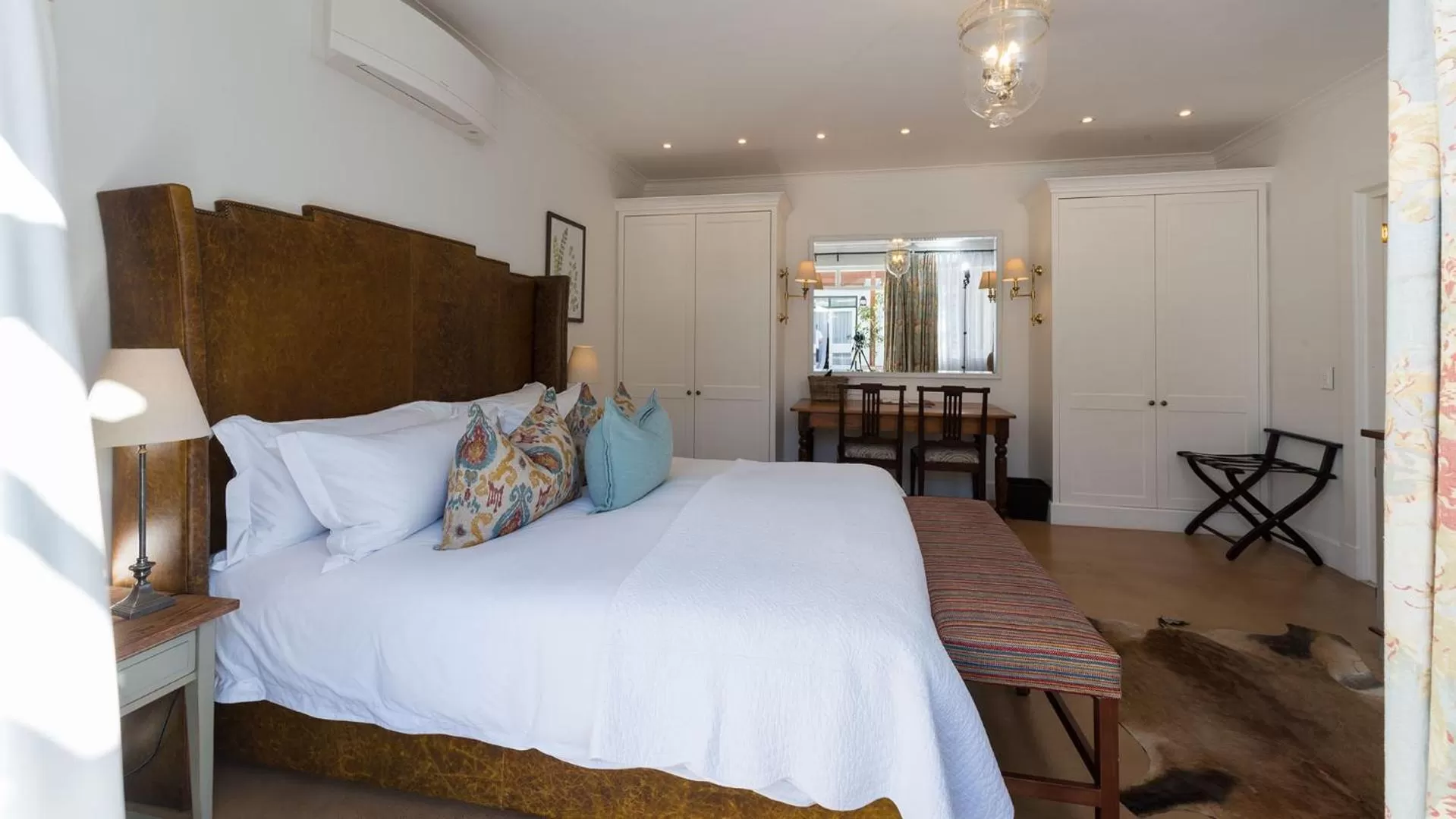 Bed in Drostdy Hotel