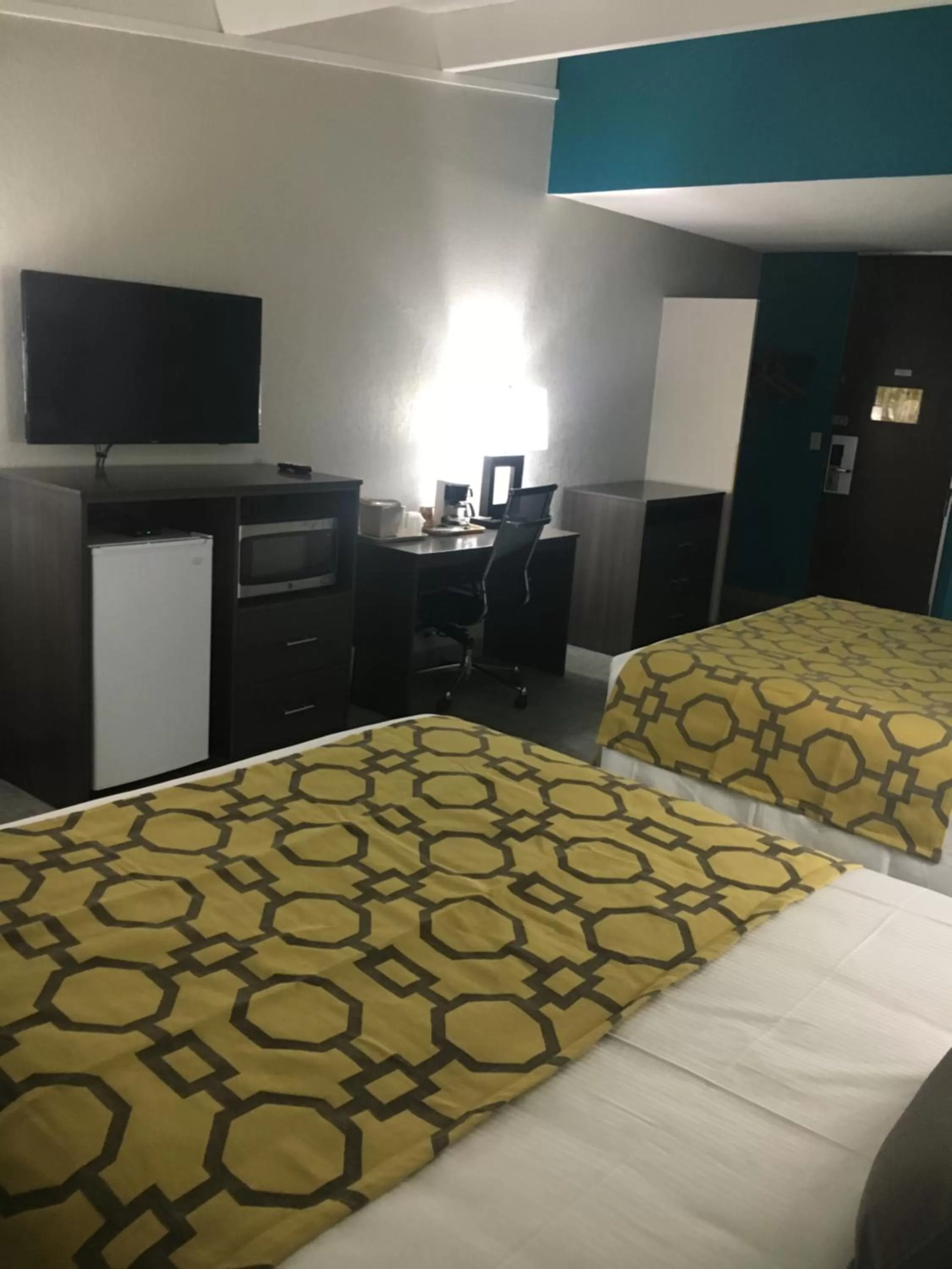 Bed in Baymont by Wyndham Cookeville