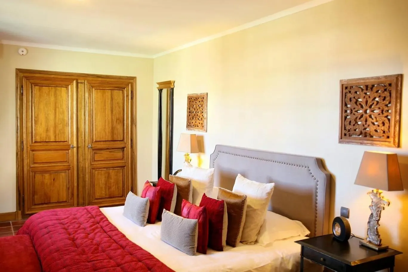 Bedroom, Bed in La Villa Mazarin