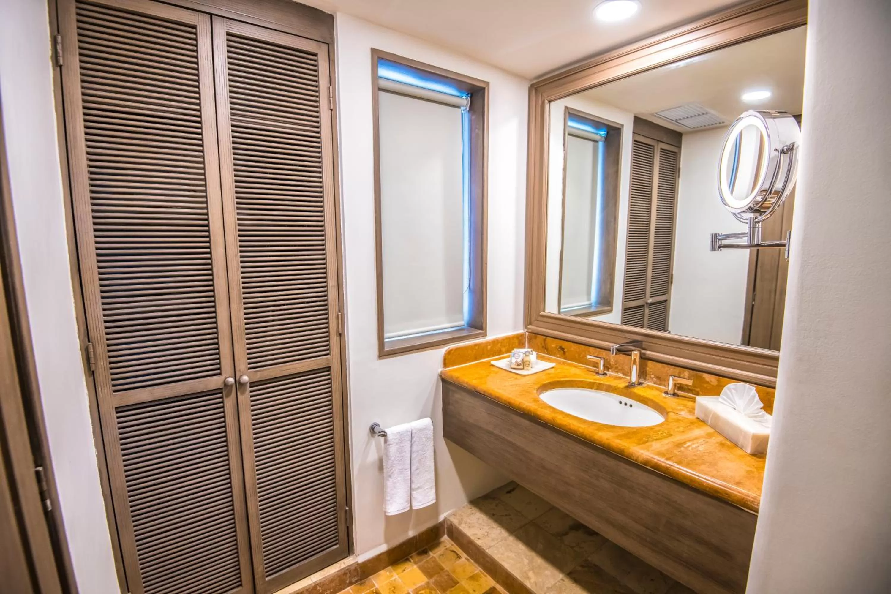 Bathroom in Wyndham Alltra Playa del Carmen Adults Only All Inclusive