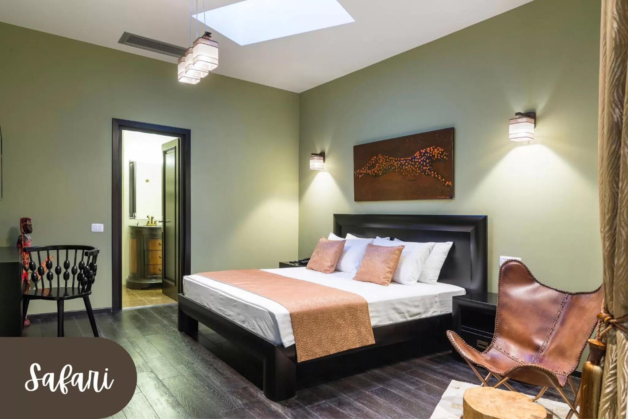 Bed in The Mansion Boutique Hotel