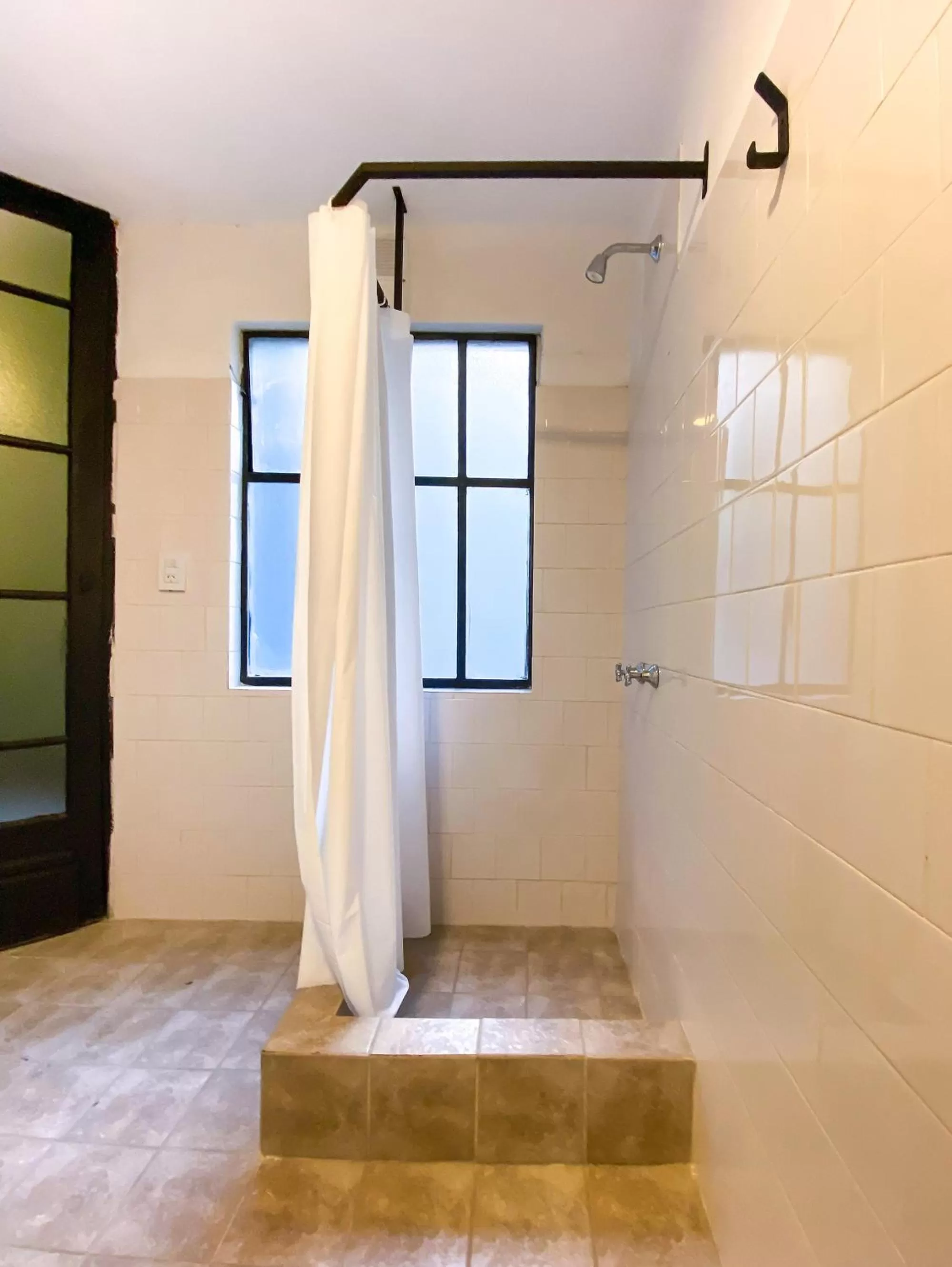 Shower in Maison Ramón