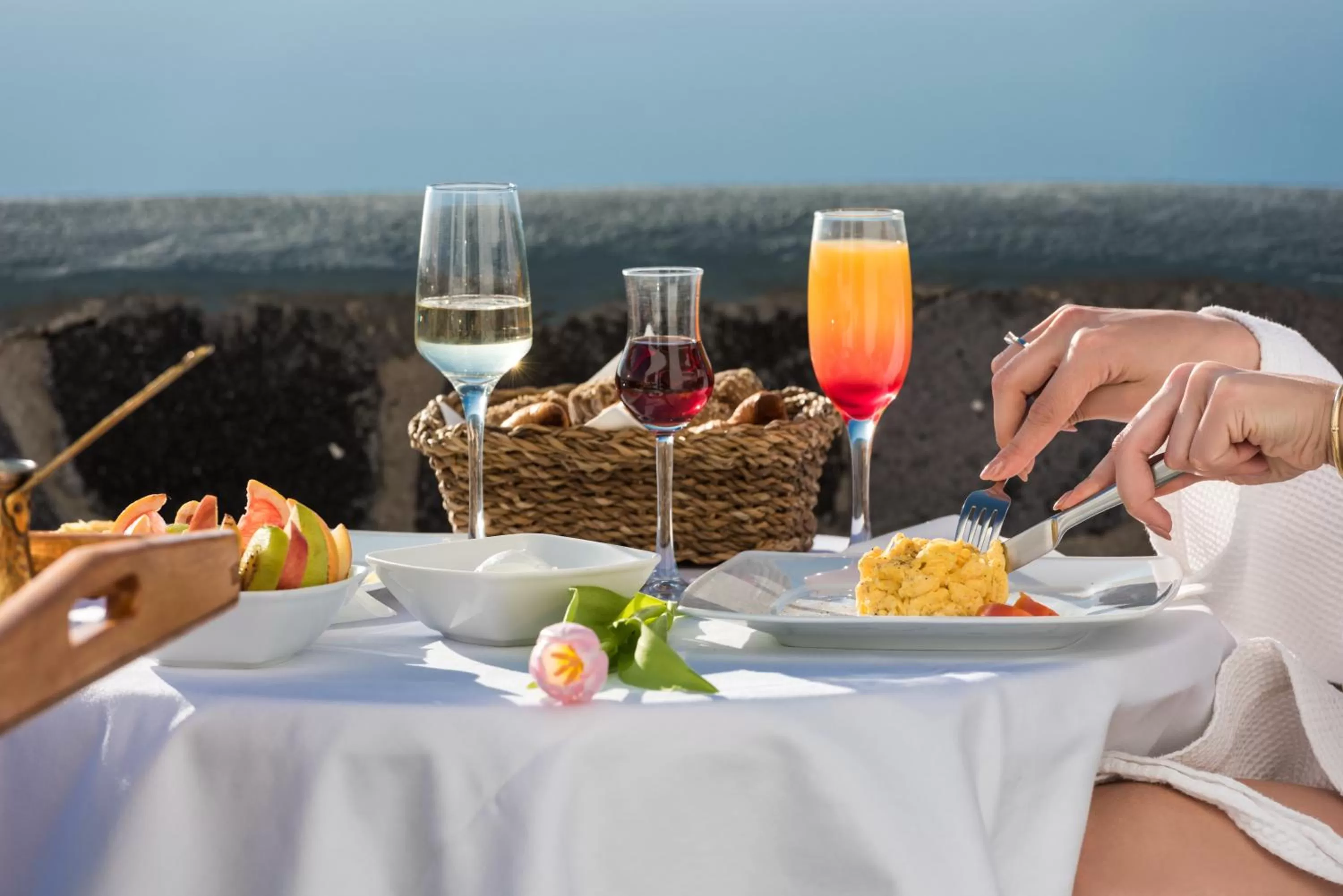 Breakfast in Adamant Suites