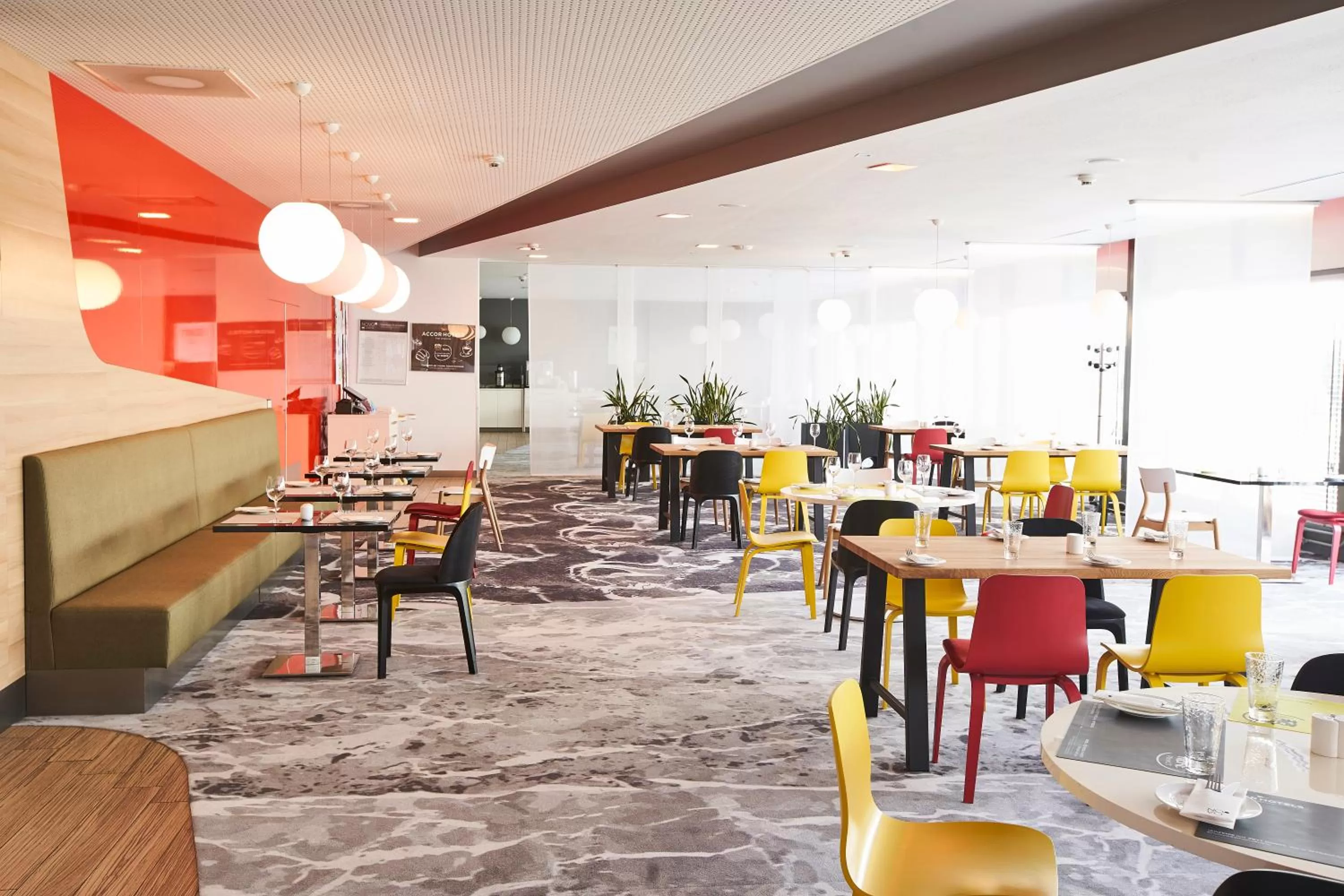 Restaurant/places to eat in Novotel Wrocław City