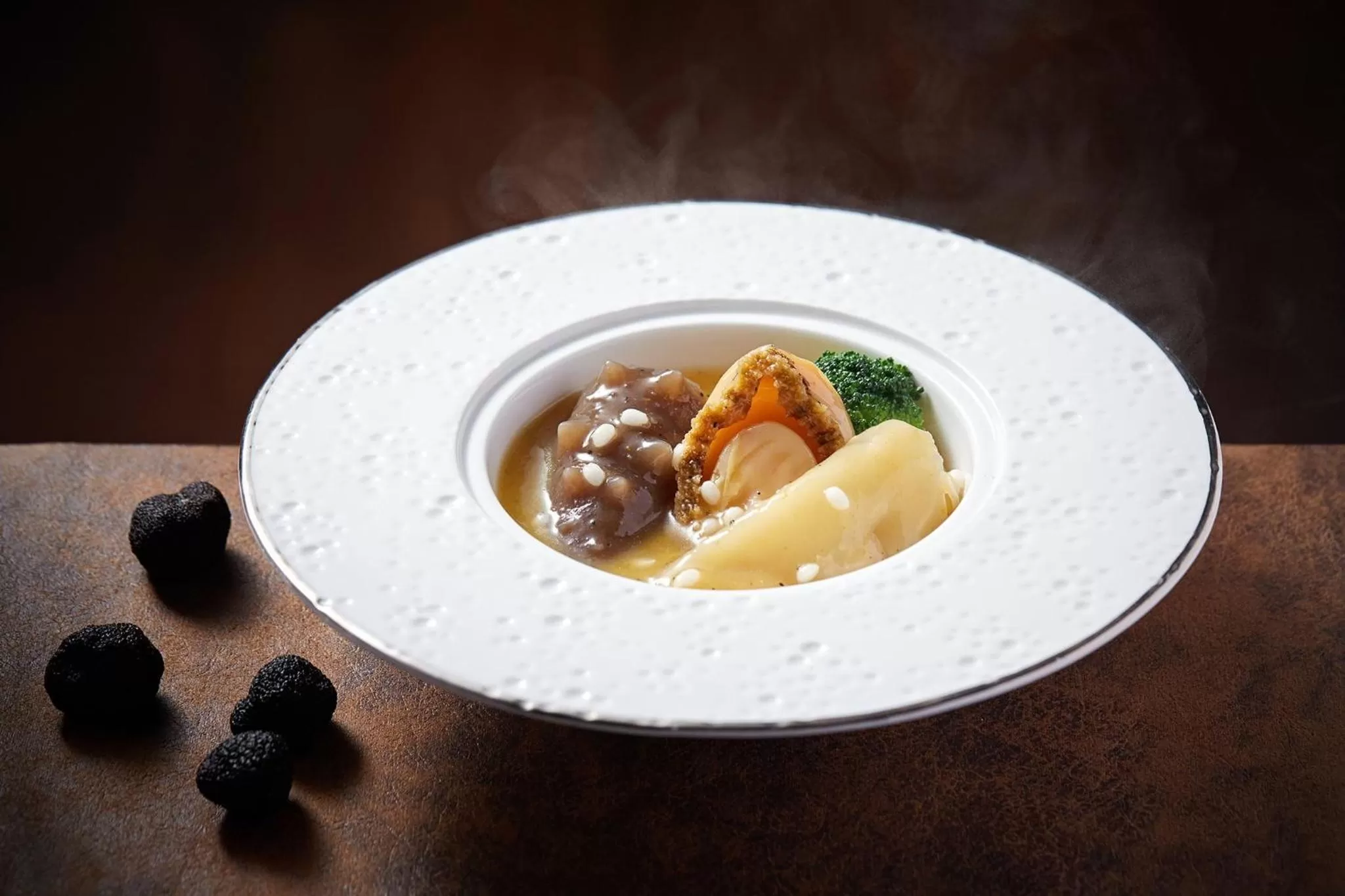 Restaurant/places to eat, Food in Crowne Plaza Hailing Island, an IHG Hotel