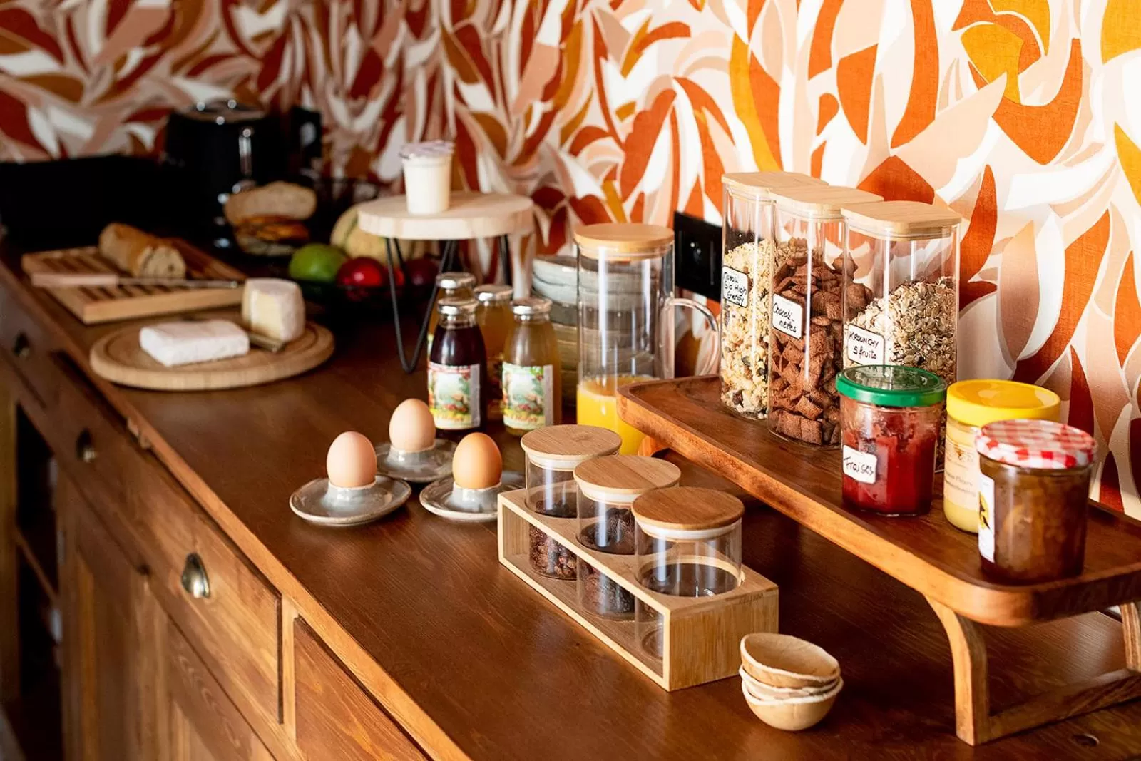 Buffet breakfast in Hôtel de la Poste