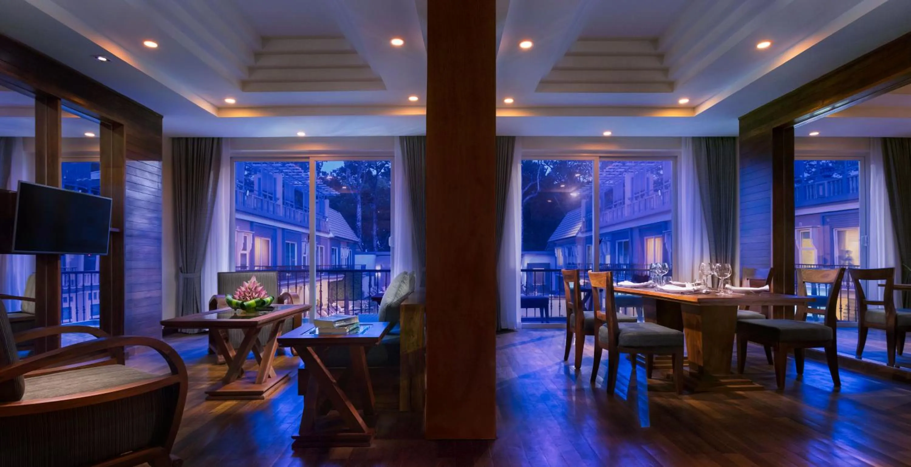 Living room in J7 Angkor Hotel