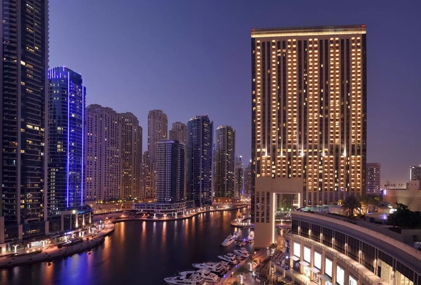 Property building in Emaar Residences Dubai Marina by Qstay - formerly Address Dubai Marina