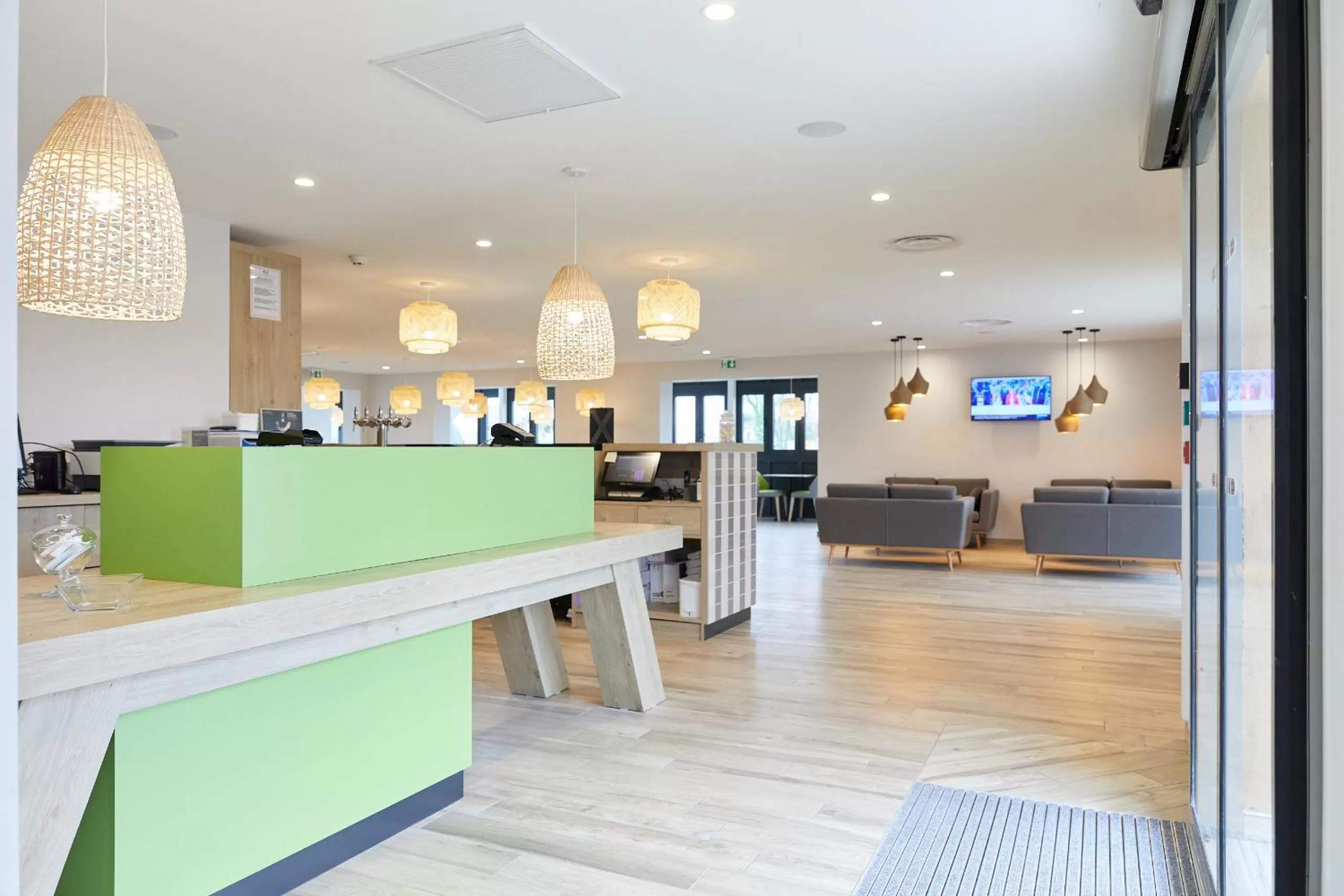 Restaurant/places to eat in Campanile Pau Est-Bizanos