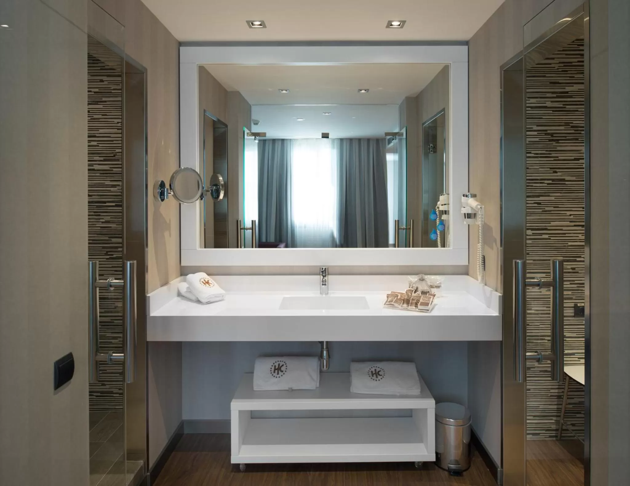 Bathroom in Catalonia Catedral