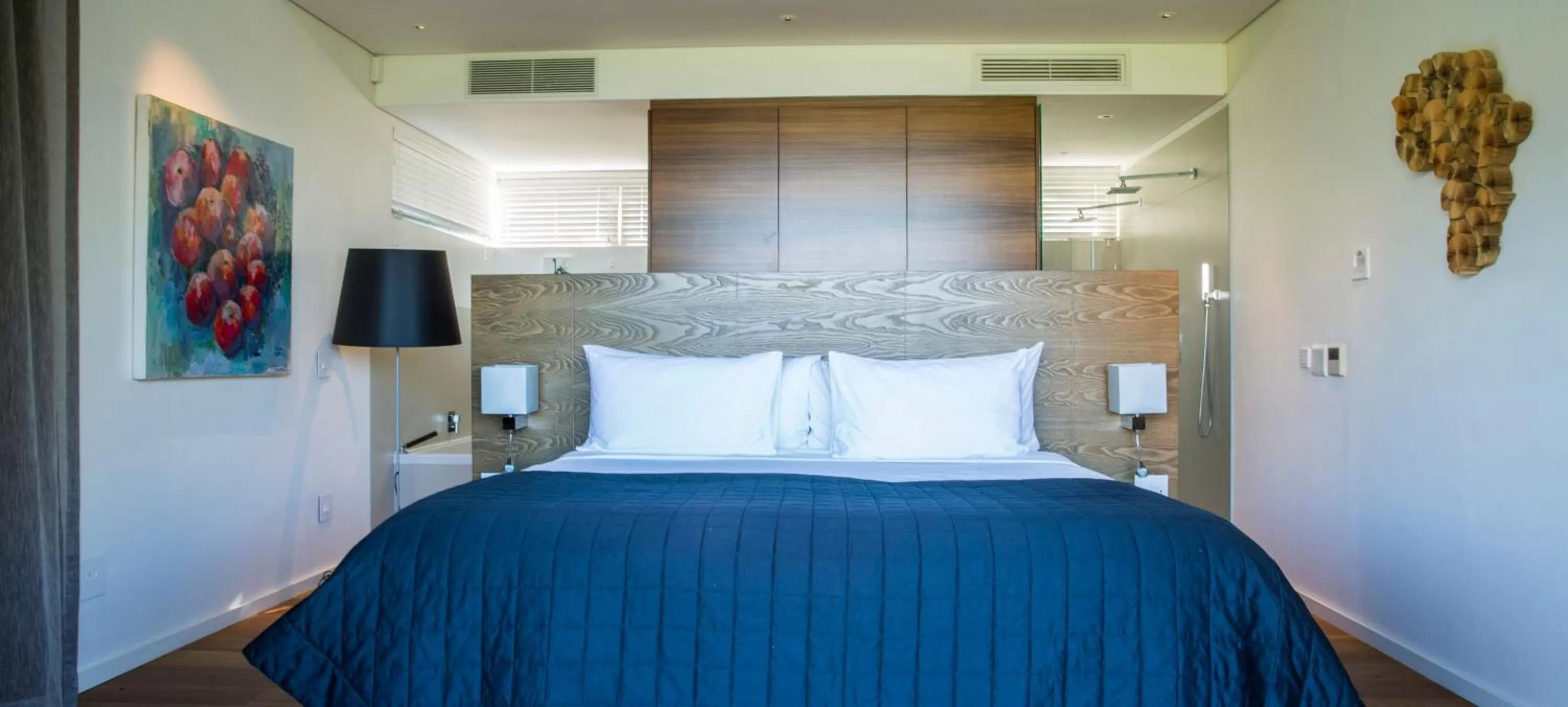 Bed in Clouds Estate