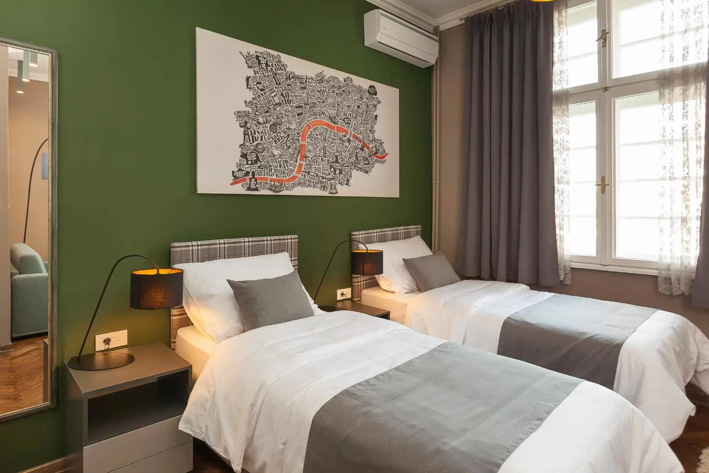 Deluxe Twin Room - single occupancy in Hotel London B&B Deluxe Twin Room - single occupancy in Hotel London B&B