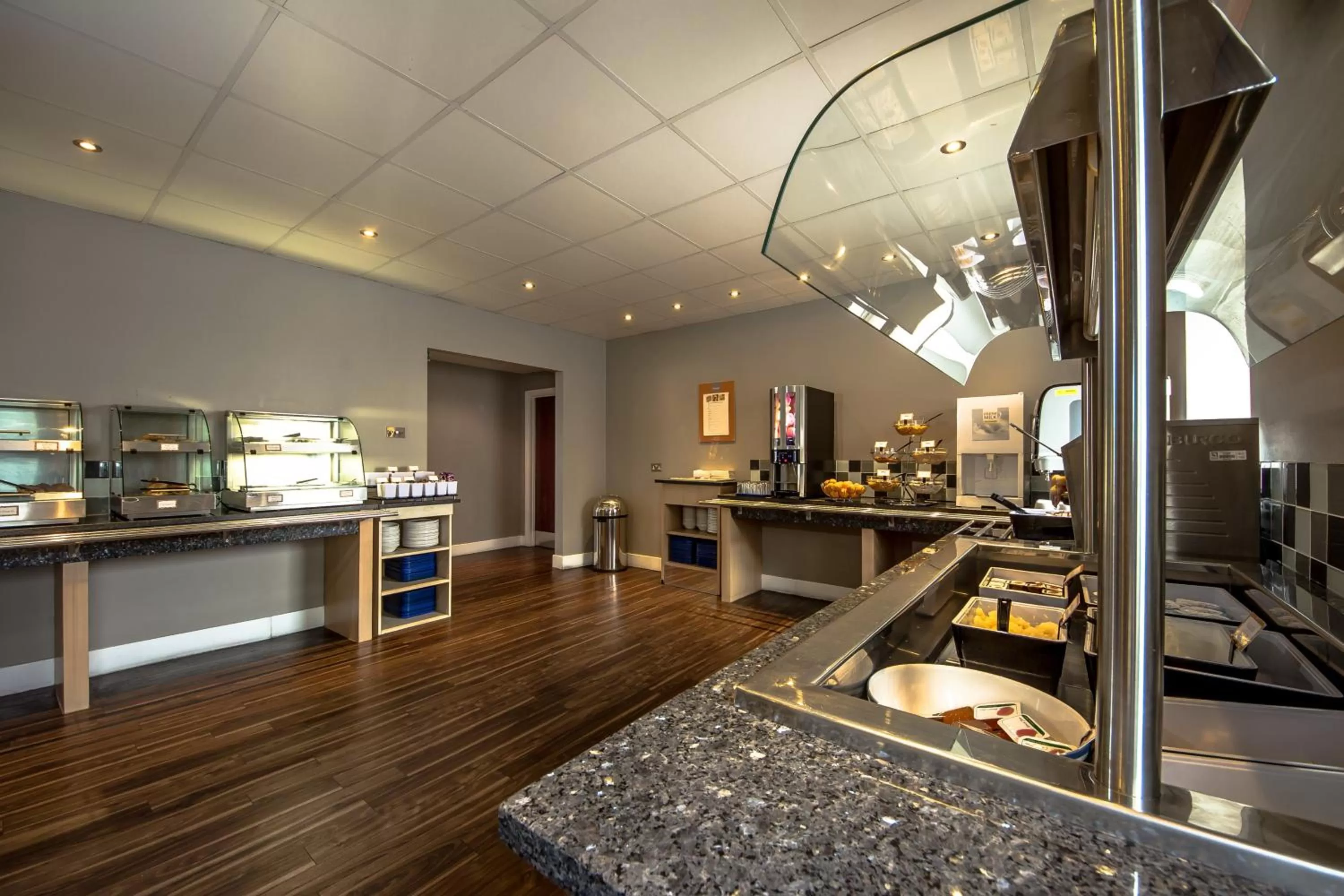 Breakfast in Holiday Inn Express Royal Docks by IHG