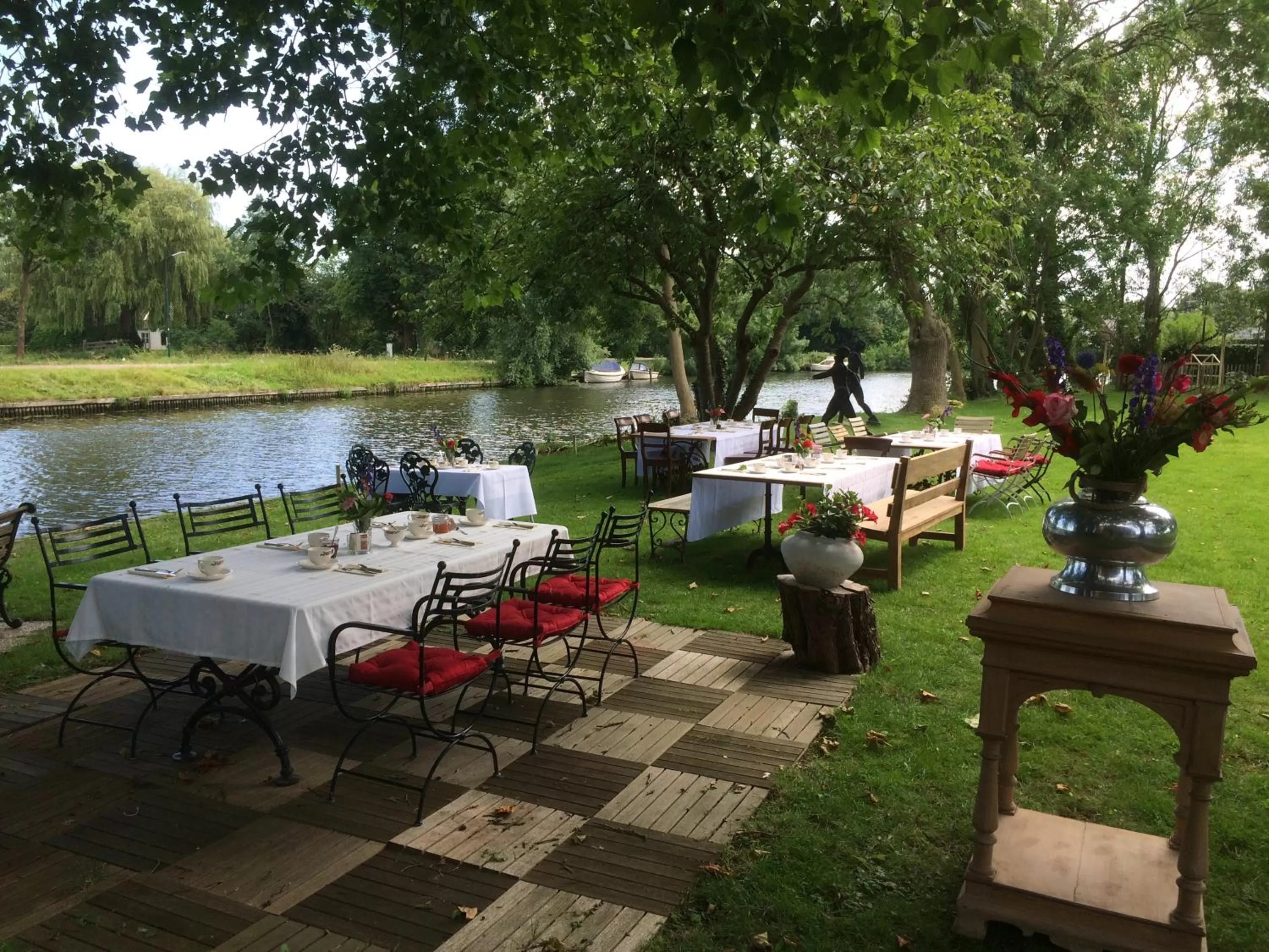Garden view in Logement aan de Vecht