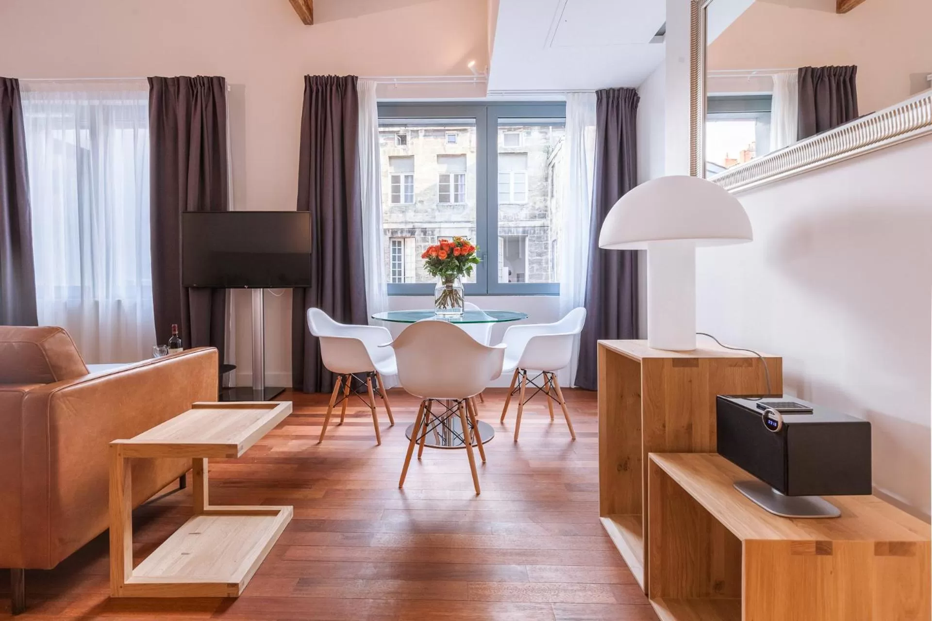 Balcony/Terrace, TV/Entertainment Center in LOFT luxe hyper centre: terrasse/piscine/ salle de sport