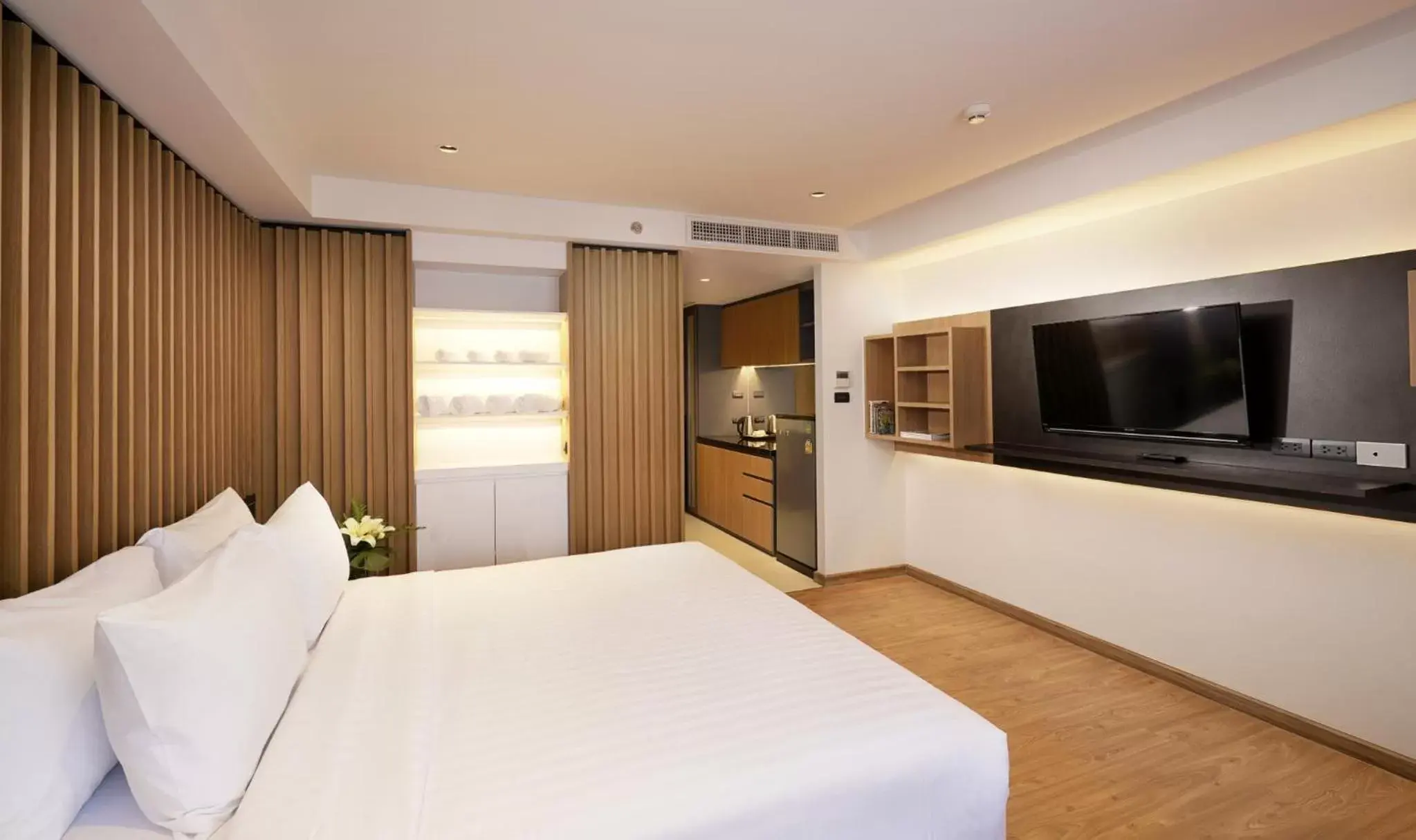 Superior Double or Twin Room with City View in Has Pattaya Superior Double or Twin Room with City View in Has Pattaya
