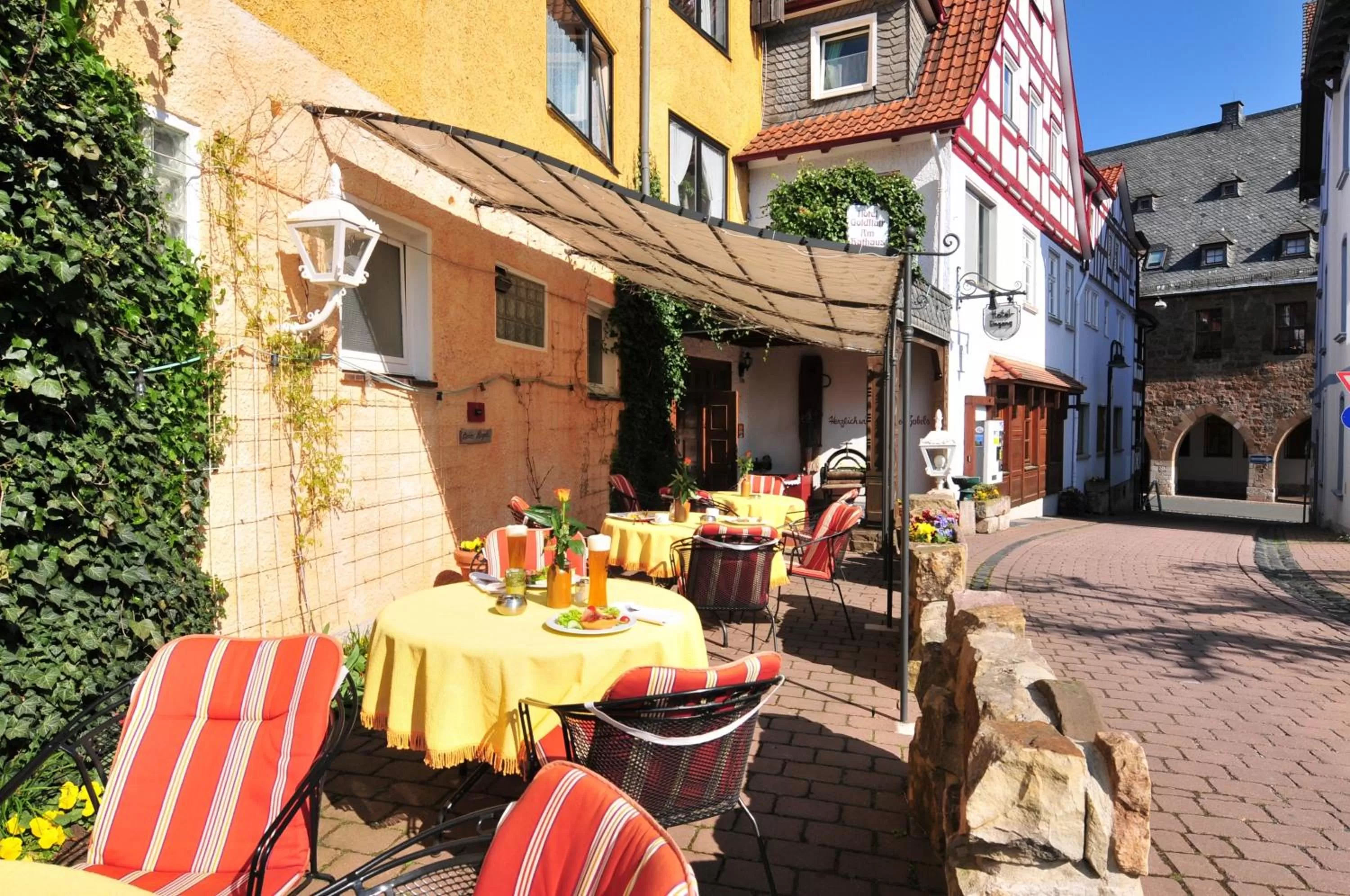 Patio in Hotel Goldflair am Rathaus