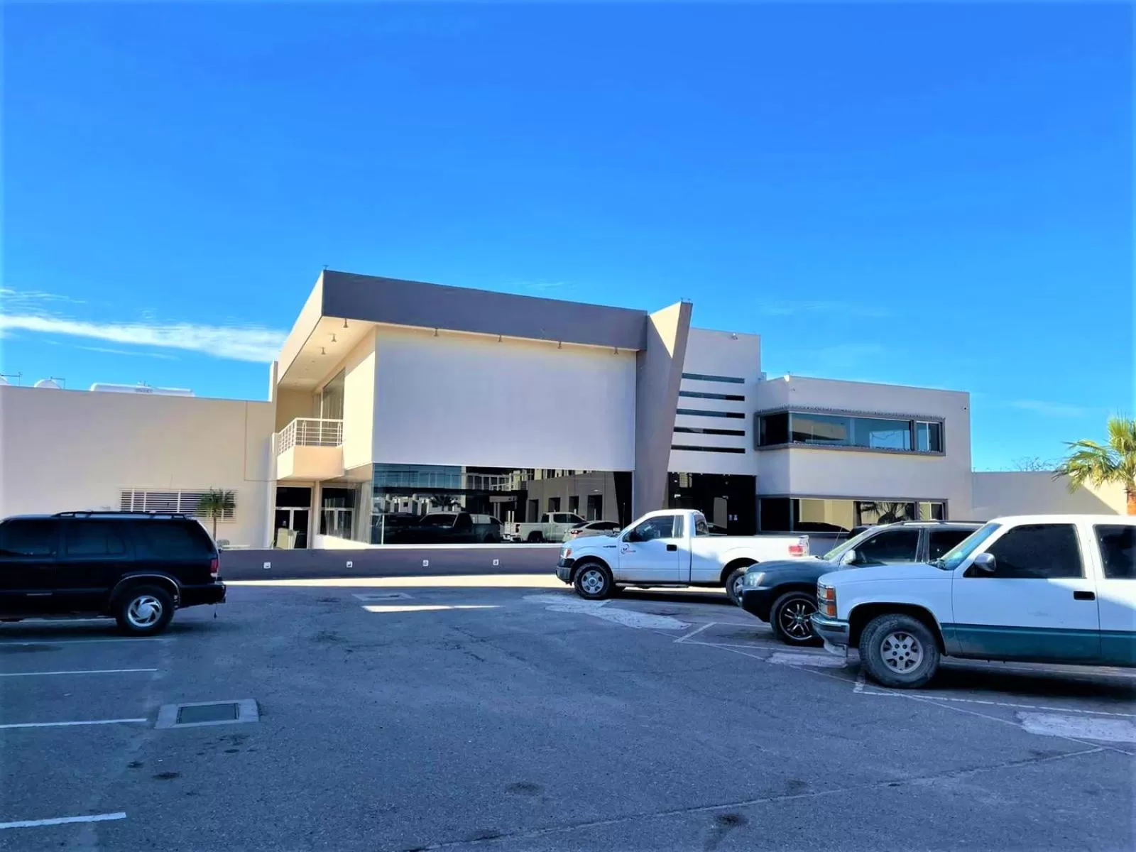 Off site, Property Building in Hotel Oasis