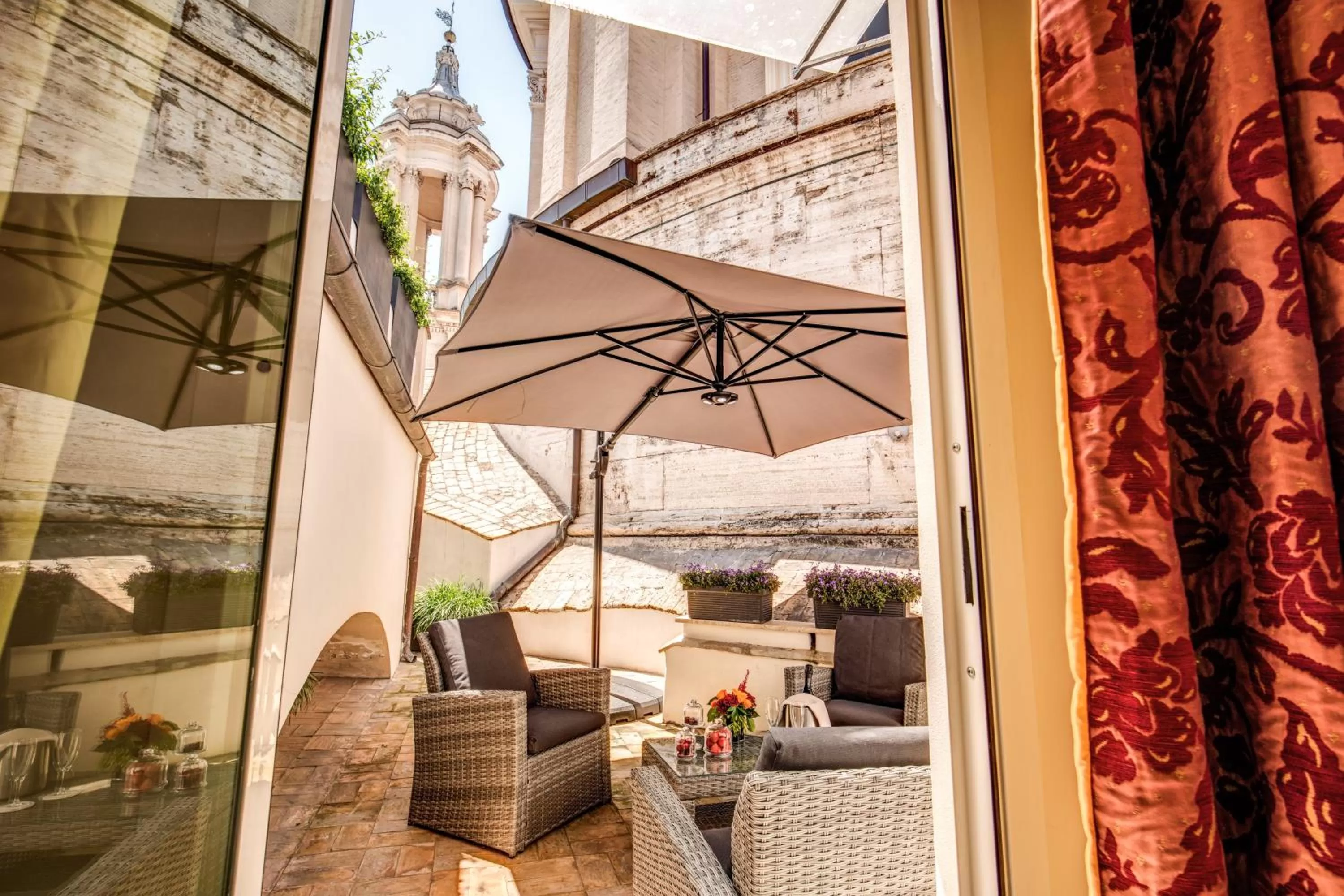Balcony/Terrace in Eitch Borromini Palazzo Pamphilj