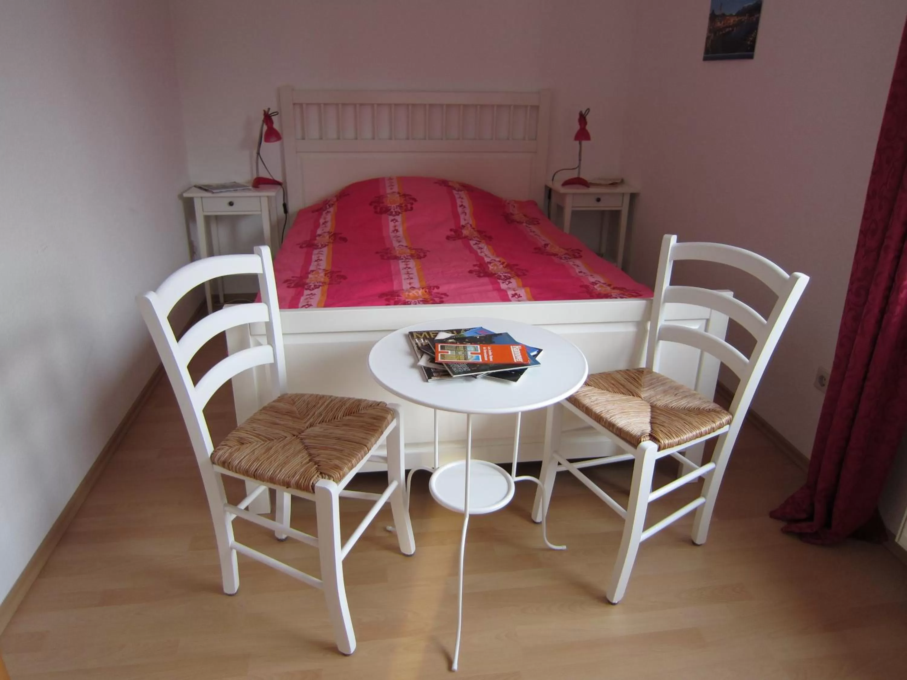 Photo of the whole room, Bed in Private Room with Breakfast