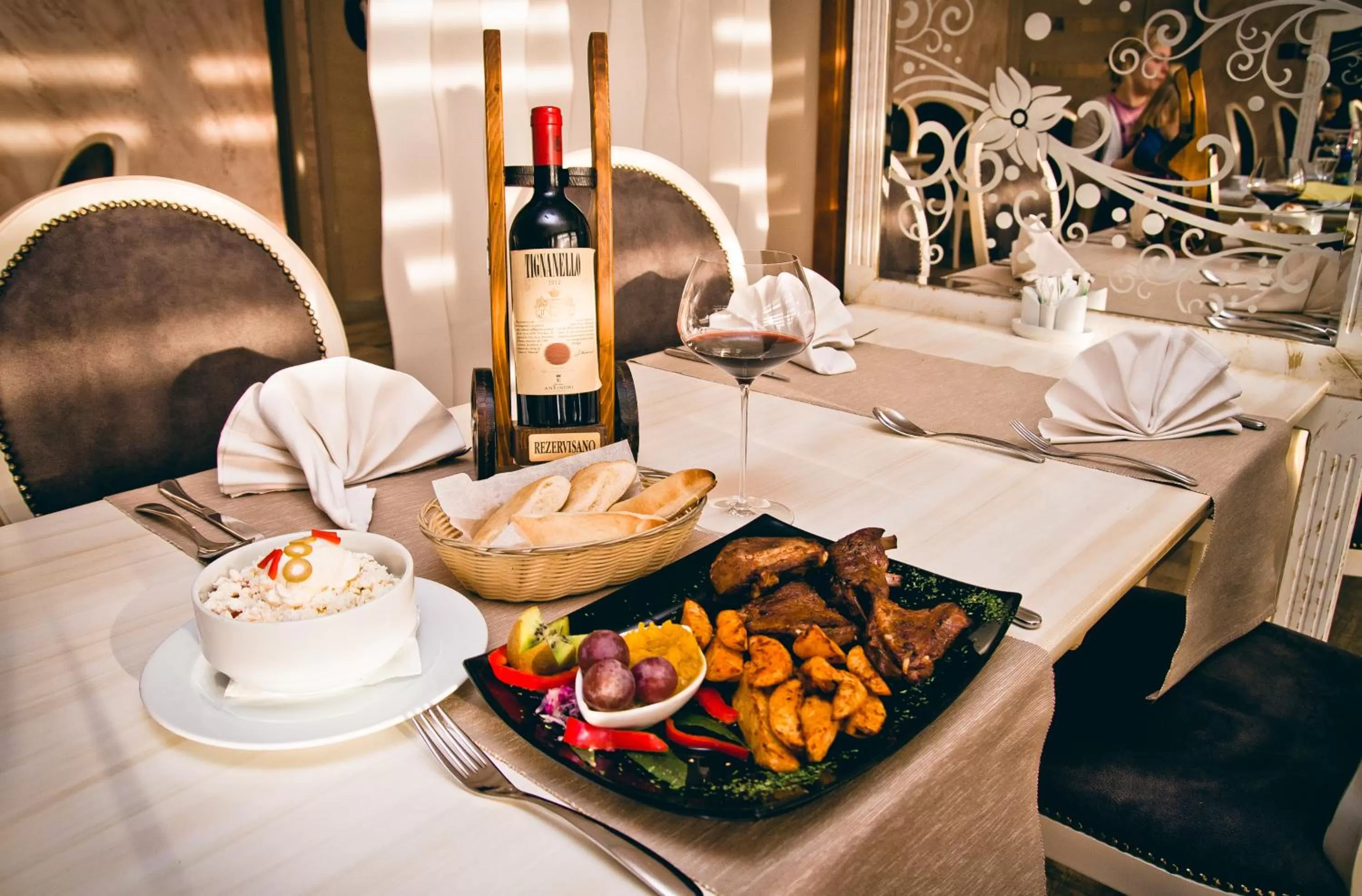 Restaurant/places to eat in Hotel Bakarni Lonac