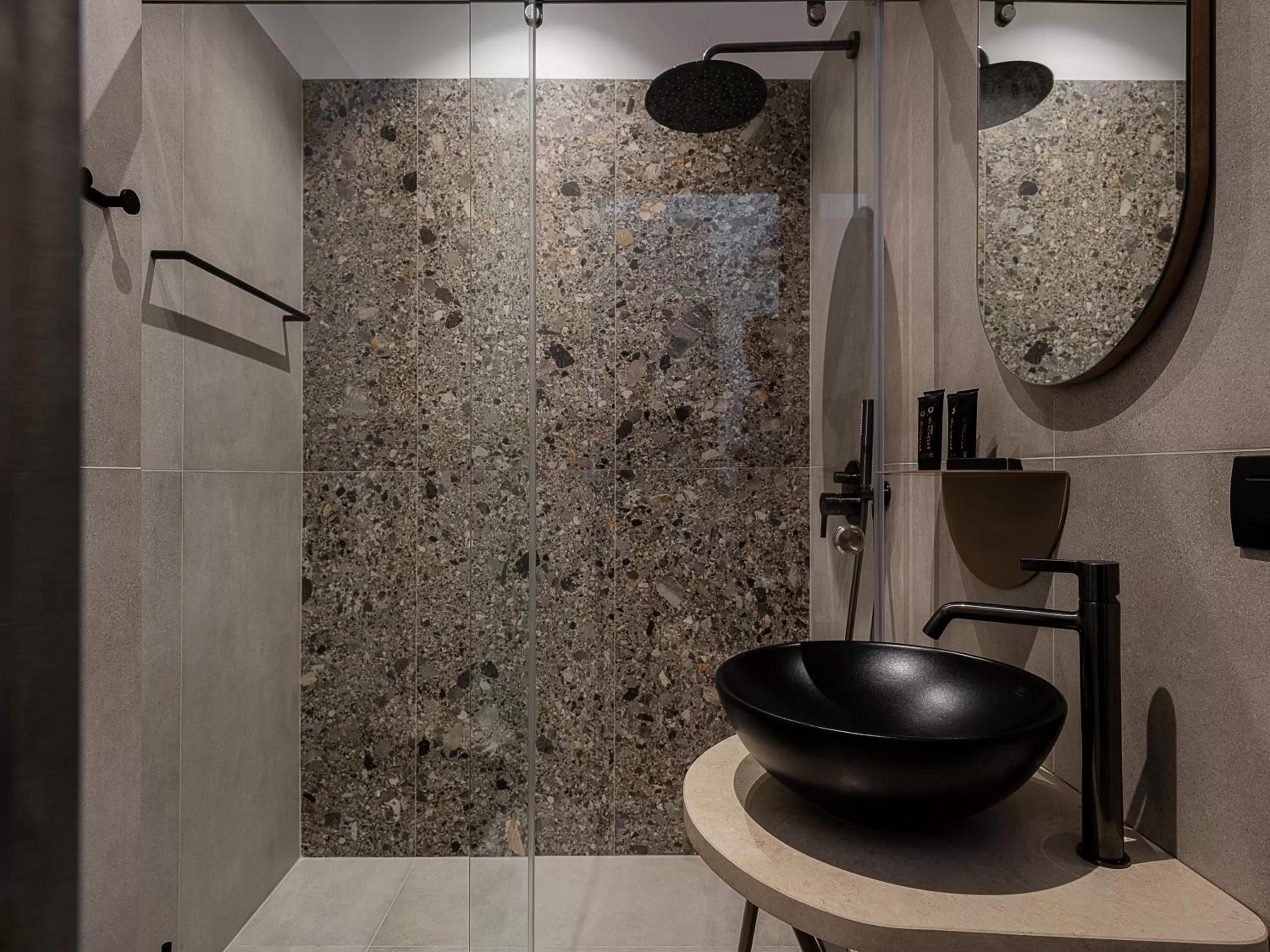 Shower in Casa Modiano Boutique