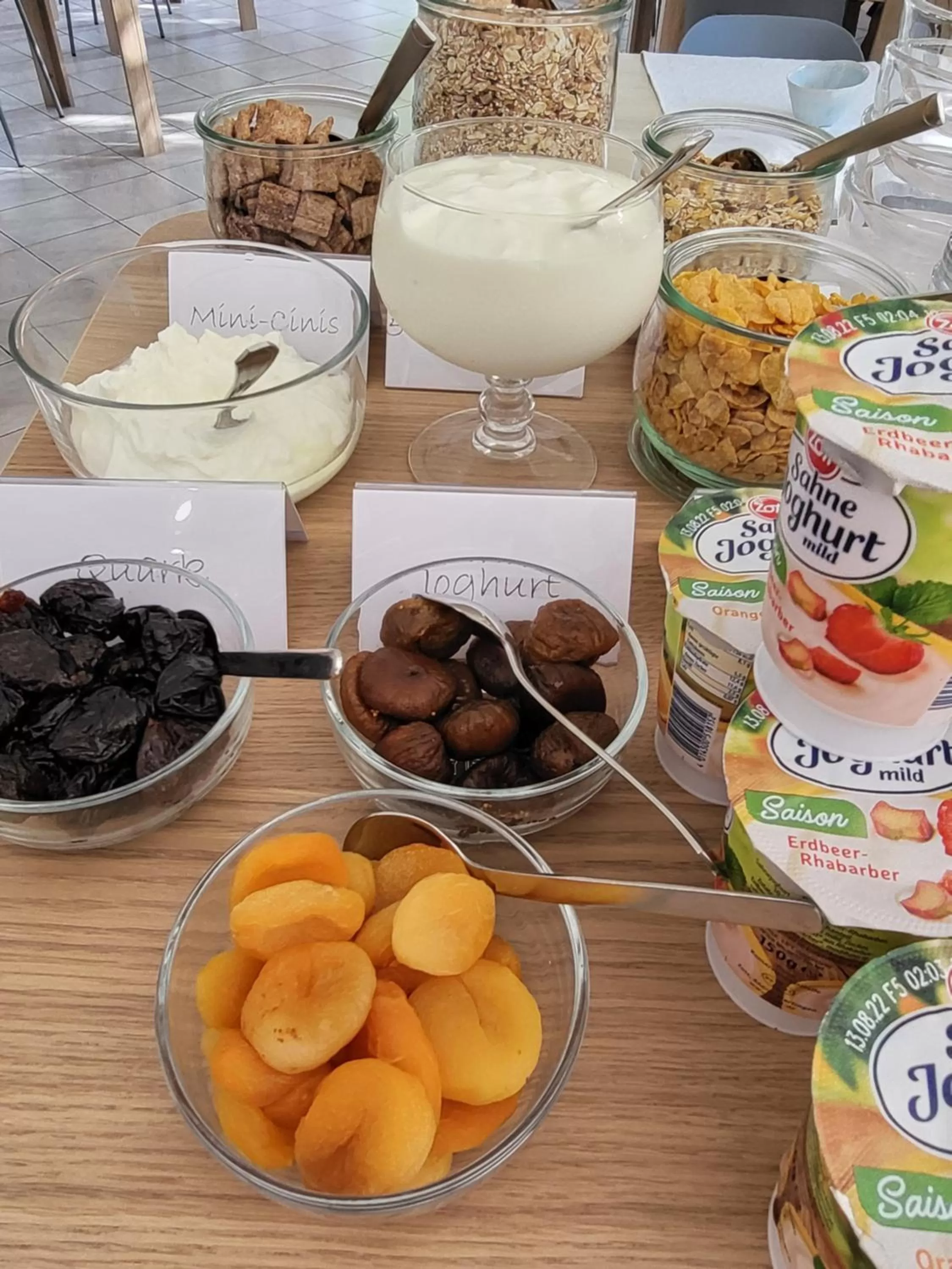 Breakfast in Parkhotel Am Schwanenteich