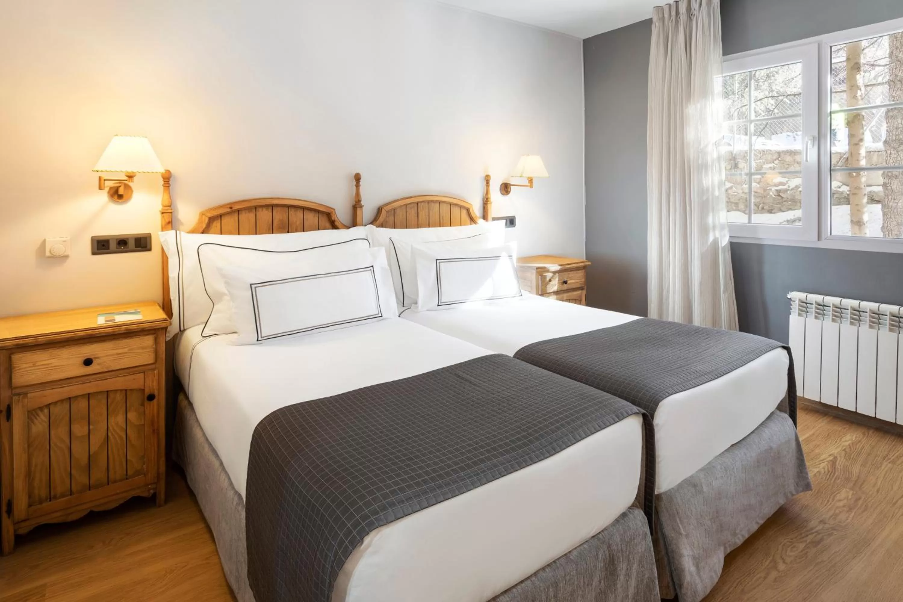 Photo of the whole room, Bed in Melia Sierra Nevada