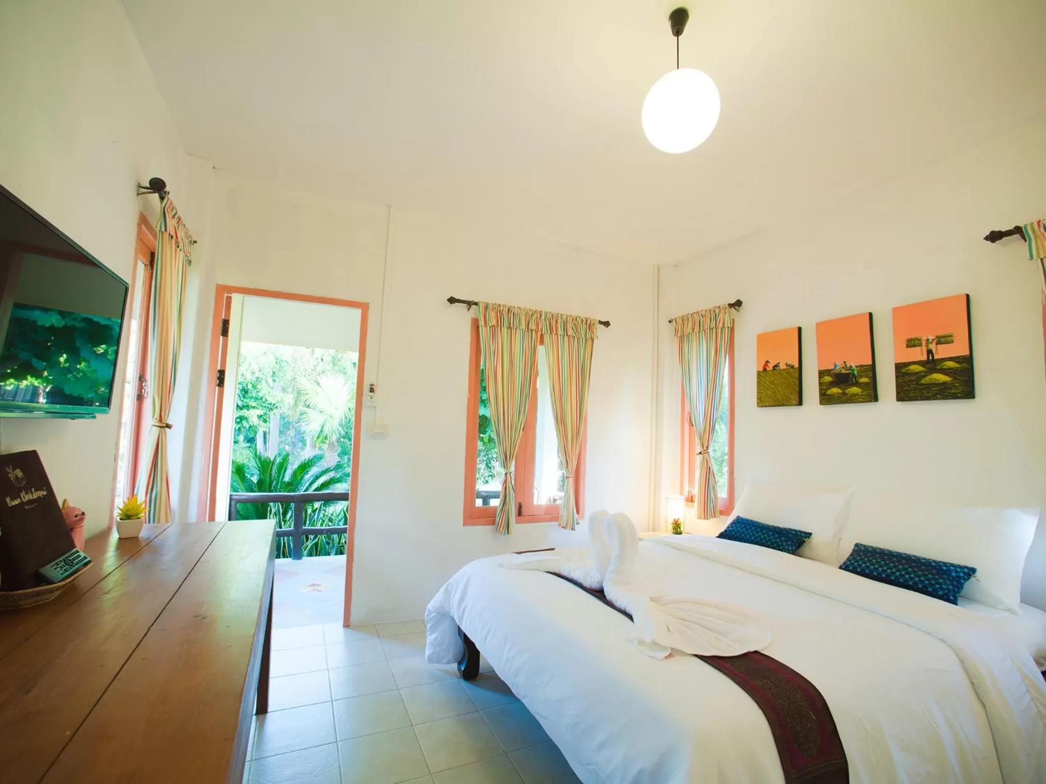 Bedroom, Bed in Baan Chokdee Pai Resort