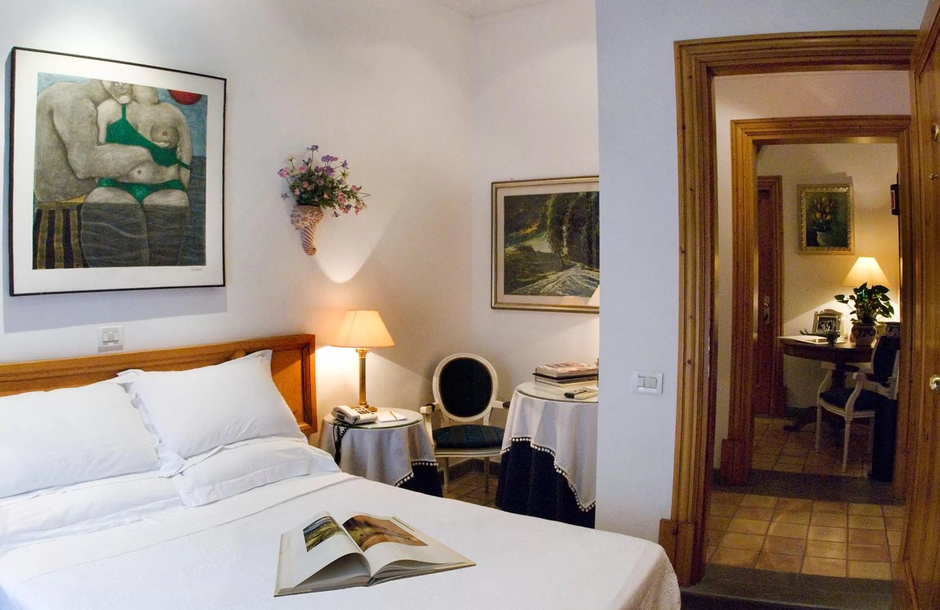 Bedroom, Bed in Hotel Locanda Cairoli