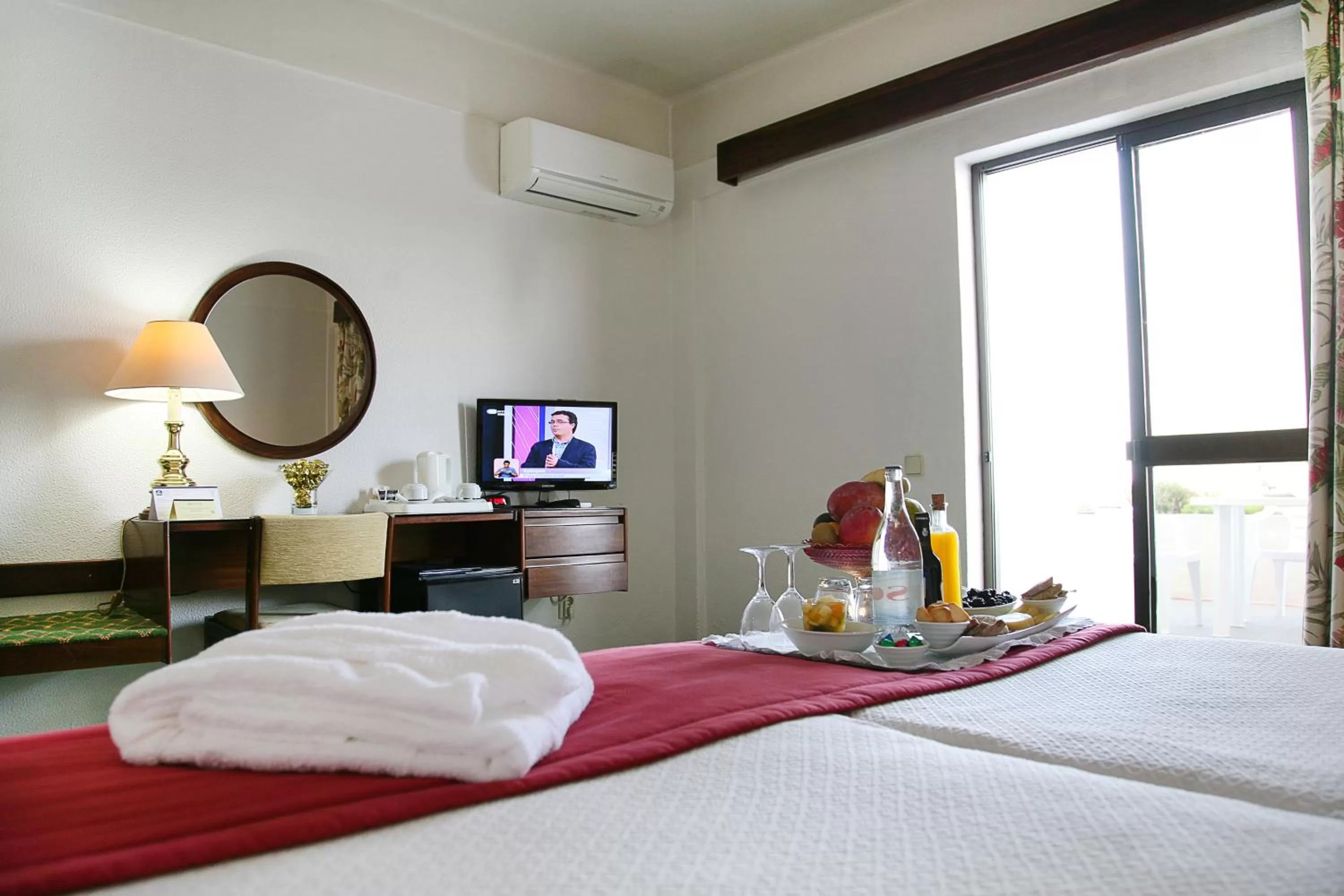 TV and multimedia, Bed in Hotel D. Luis