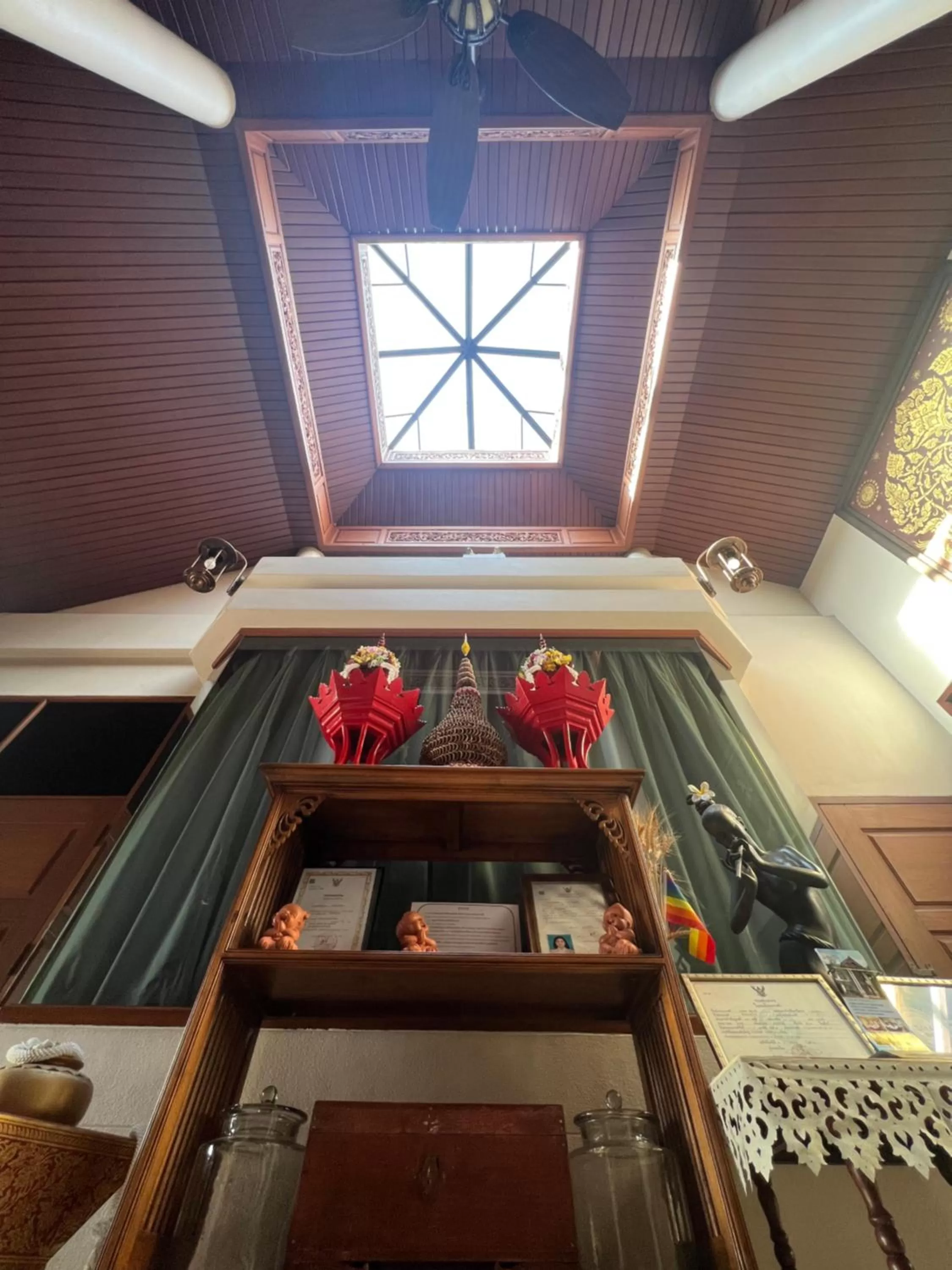 Property building in Pha Thai House