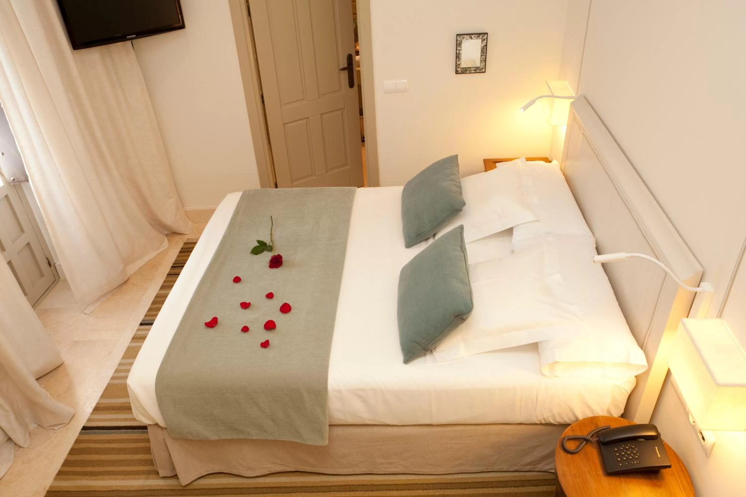 Photo of the whole room, Bed in Balcón de Córdoba