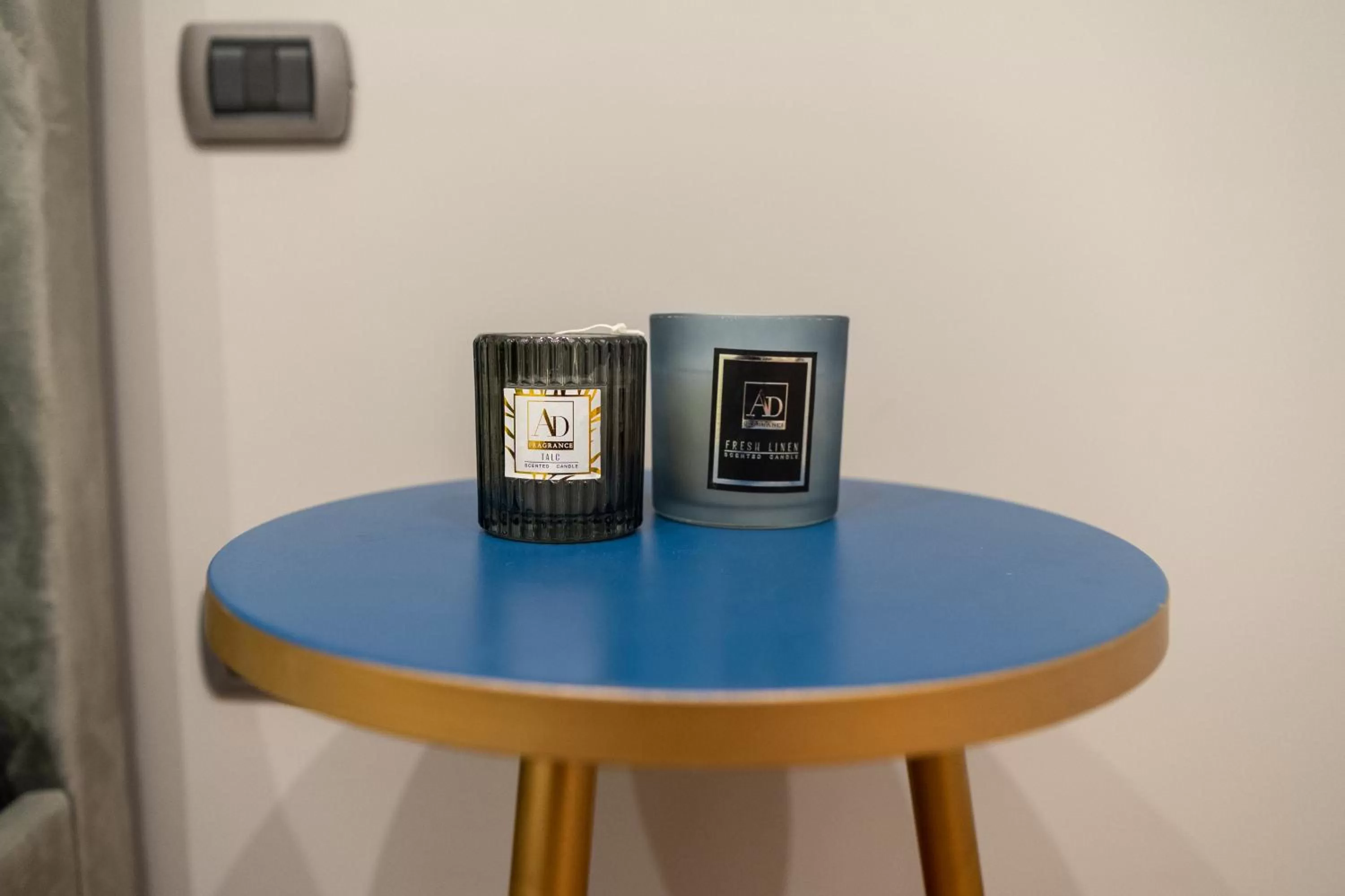 Bedroom in ROOMITO apartments