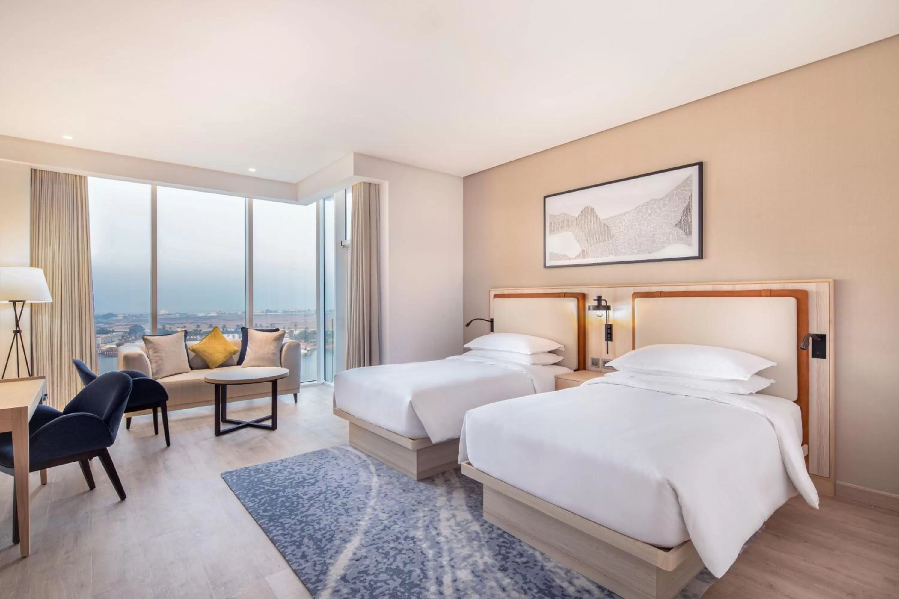 Photo of the whole room, Bed in Four Points by Sheraton Jeddah Corniche