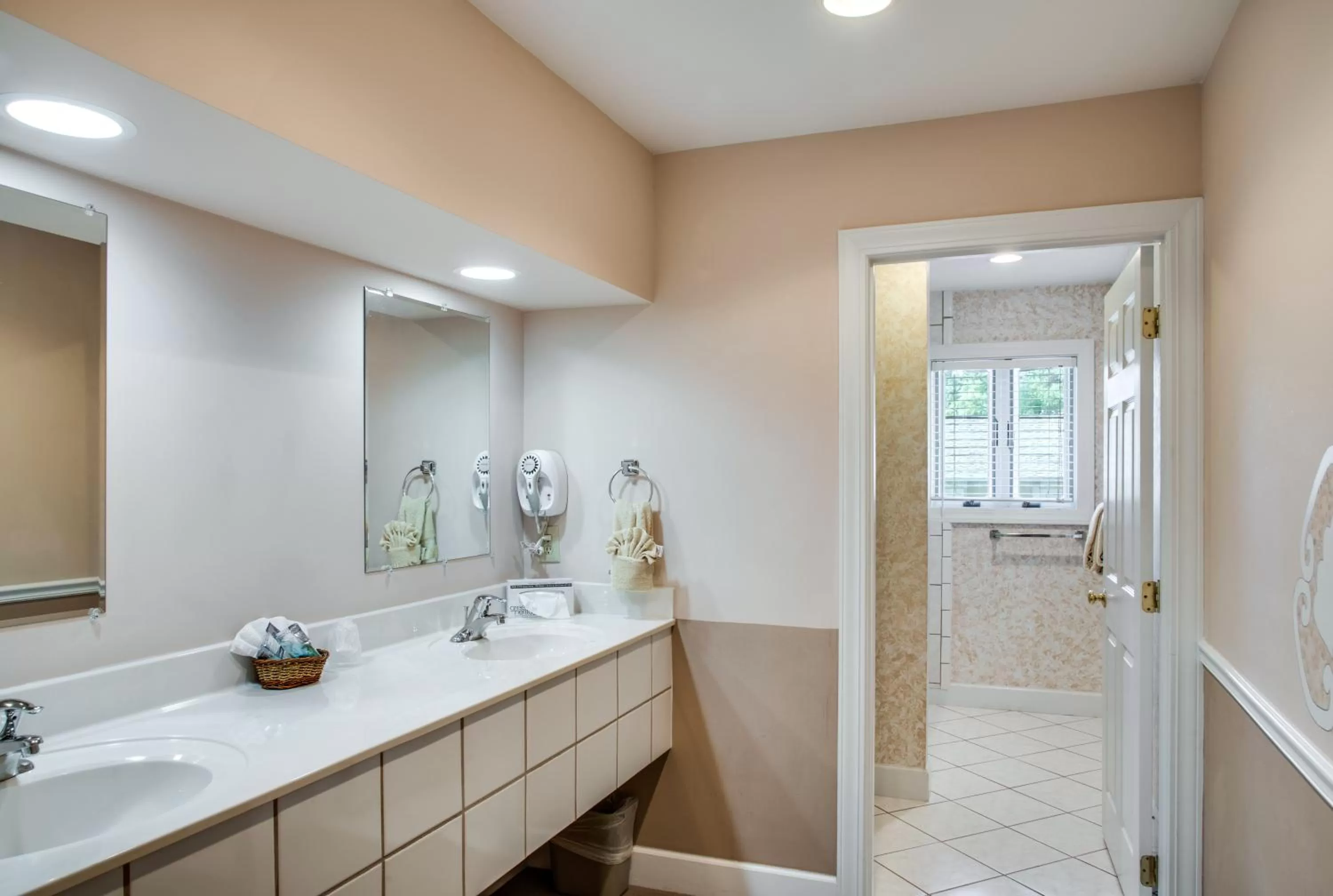 Boxwood Lodge Blowing Rock near Boone-University