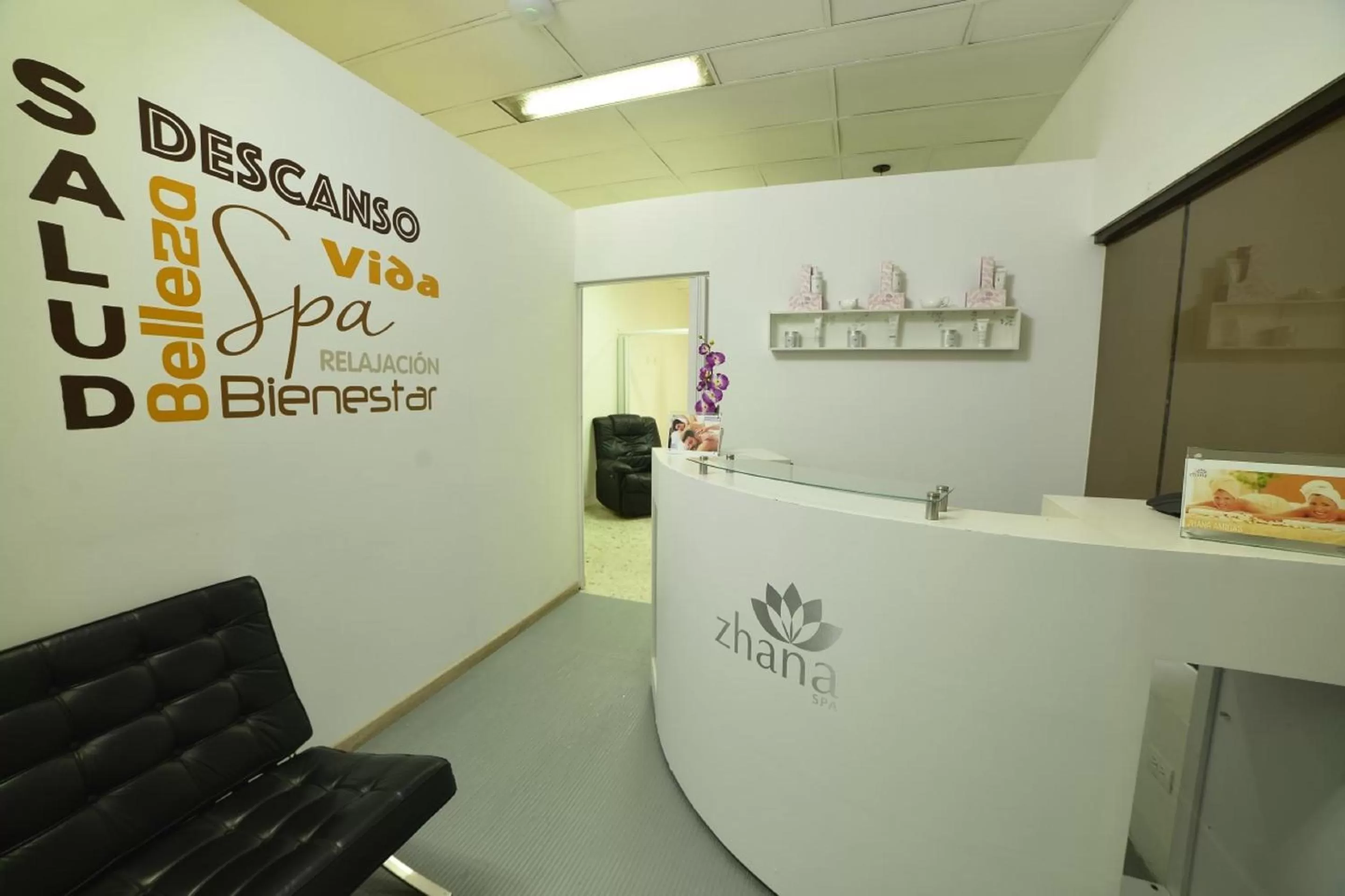 Massage in Torre de Cali Plaza Hotel