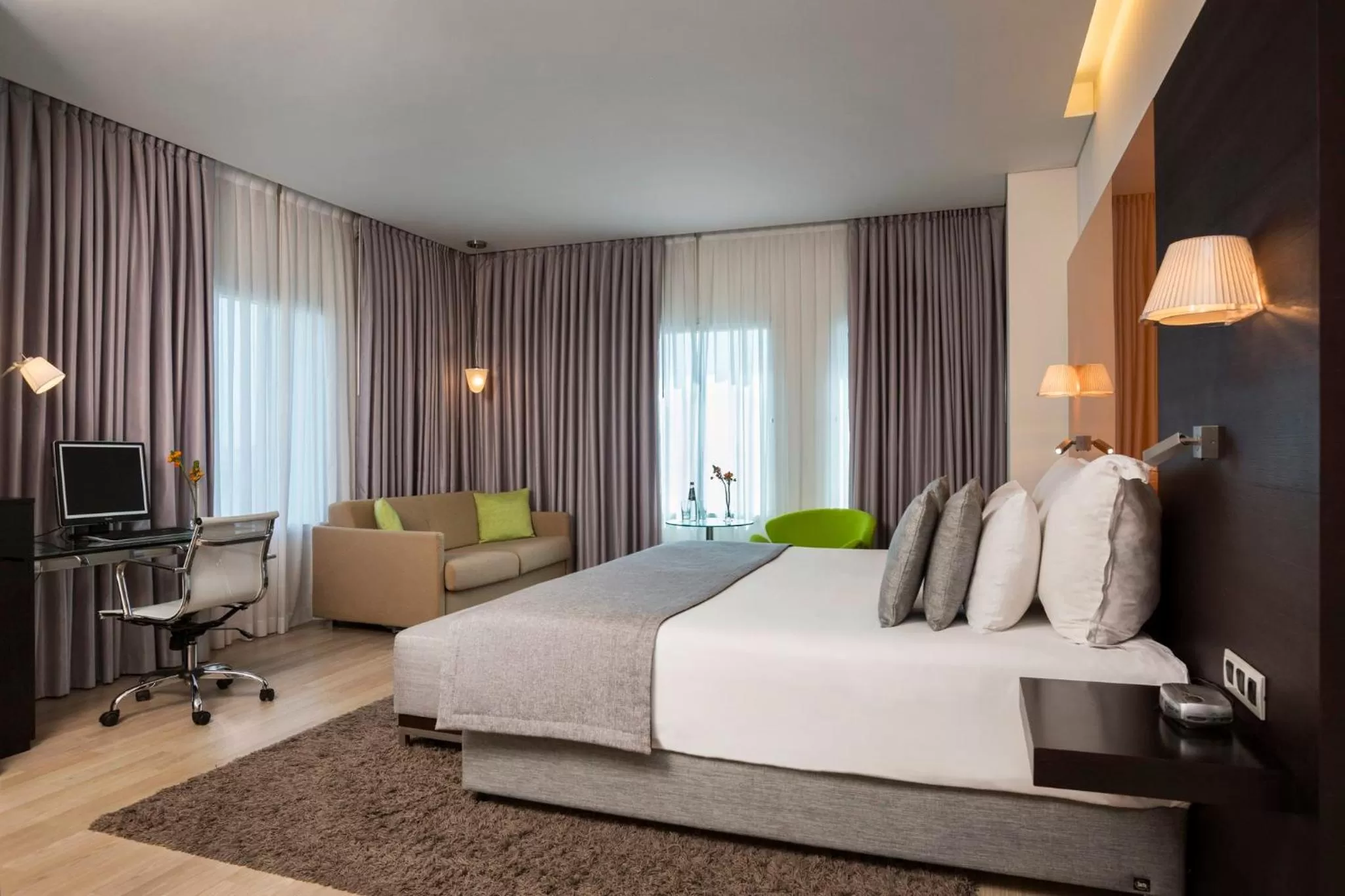 Photo of the whole room, Bed in Crowne Plaza Tel Aviv City Center by IHG
