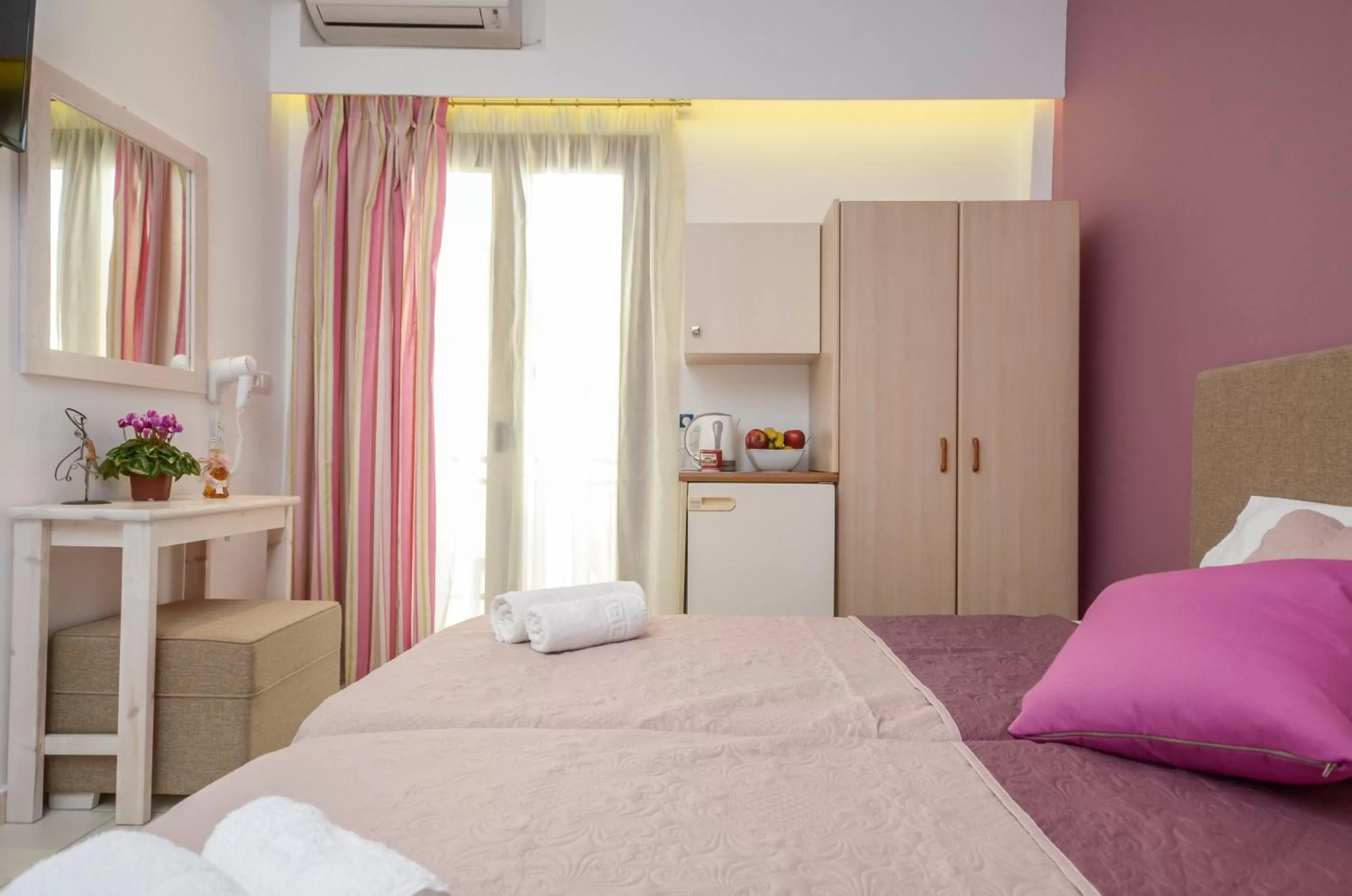 Bedroom, Bed in Panormos Hotel and Studios