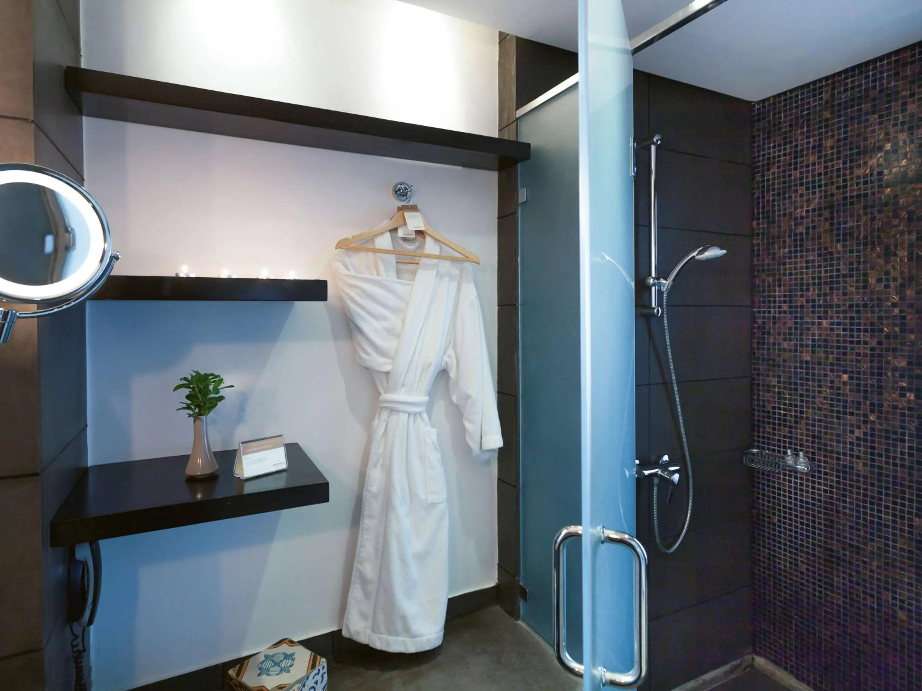 Photo of the whole room in Mövenpick Hotel Gammarth Tunis