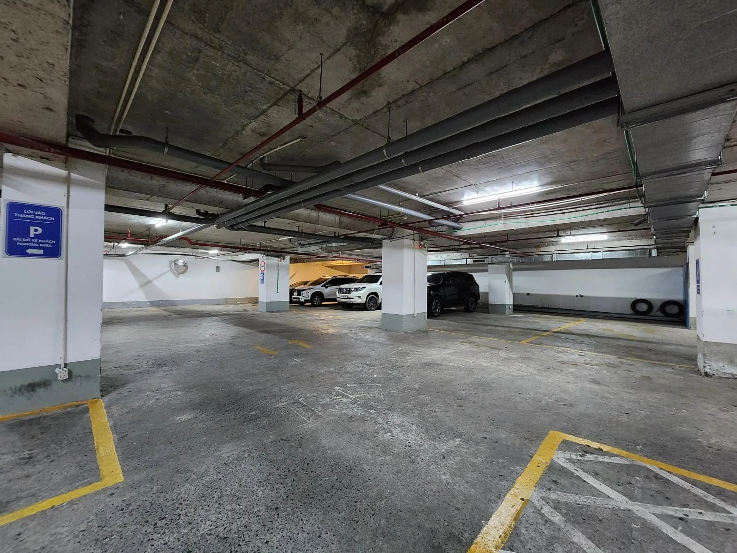 Parking in Muong Thanh Grand Saigon Centre Hotel