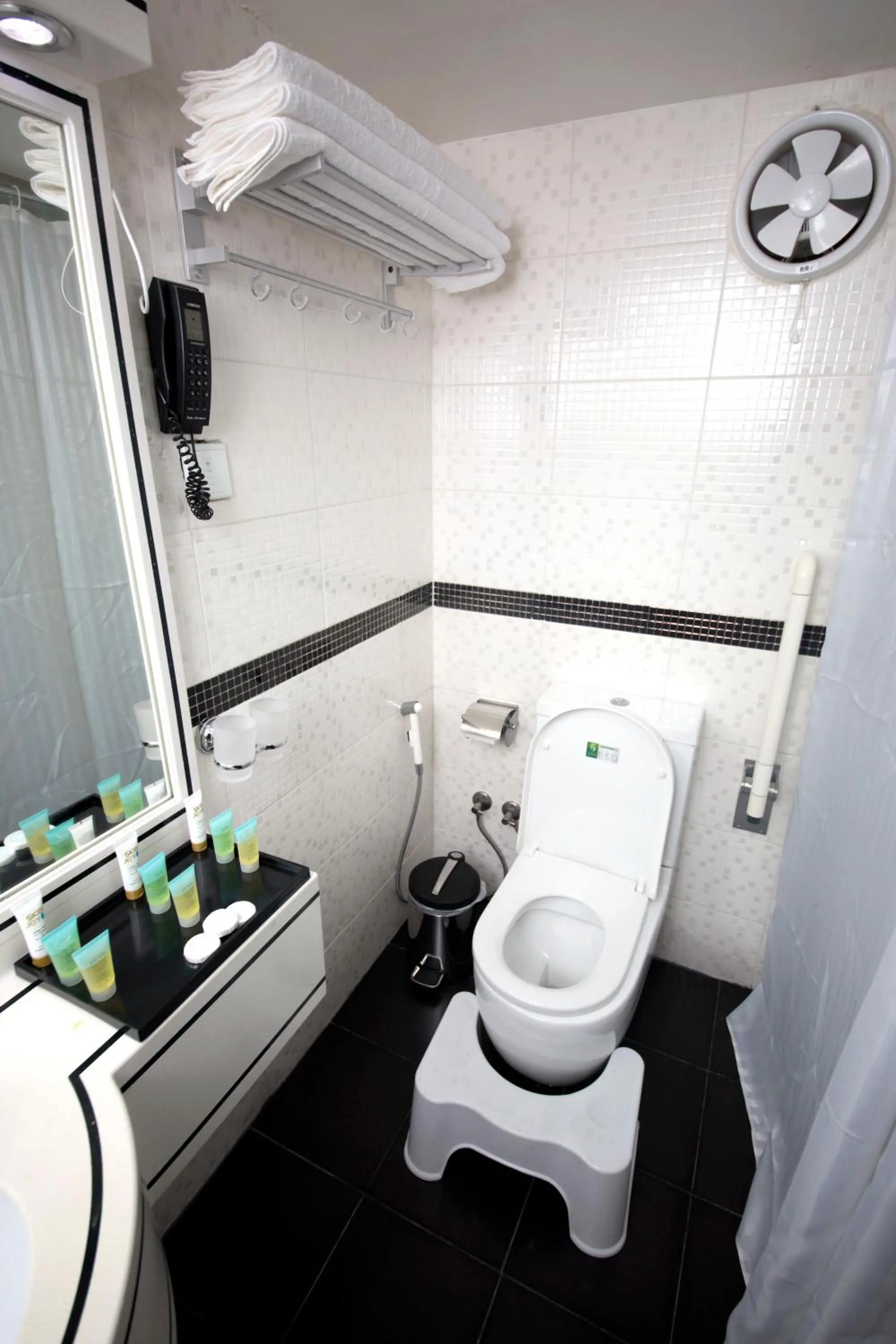 Bathroom in White Fort Hotel