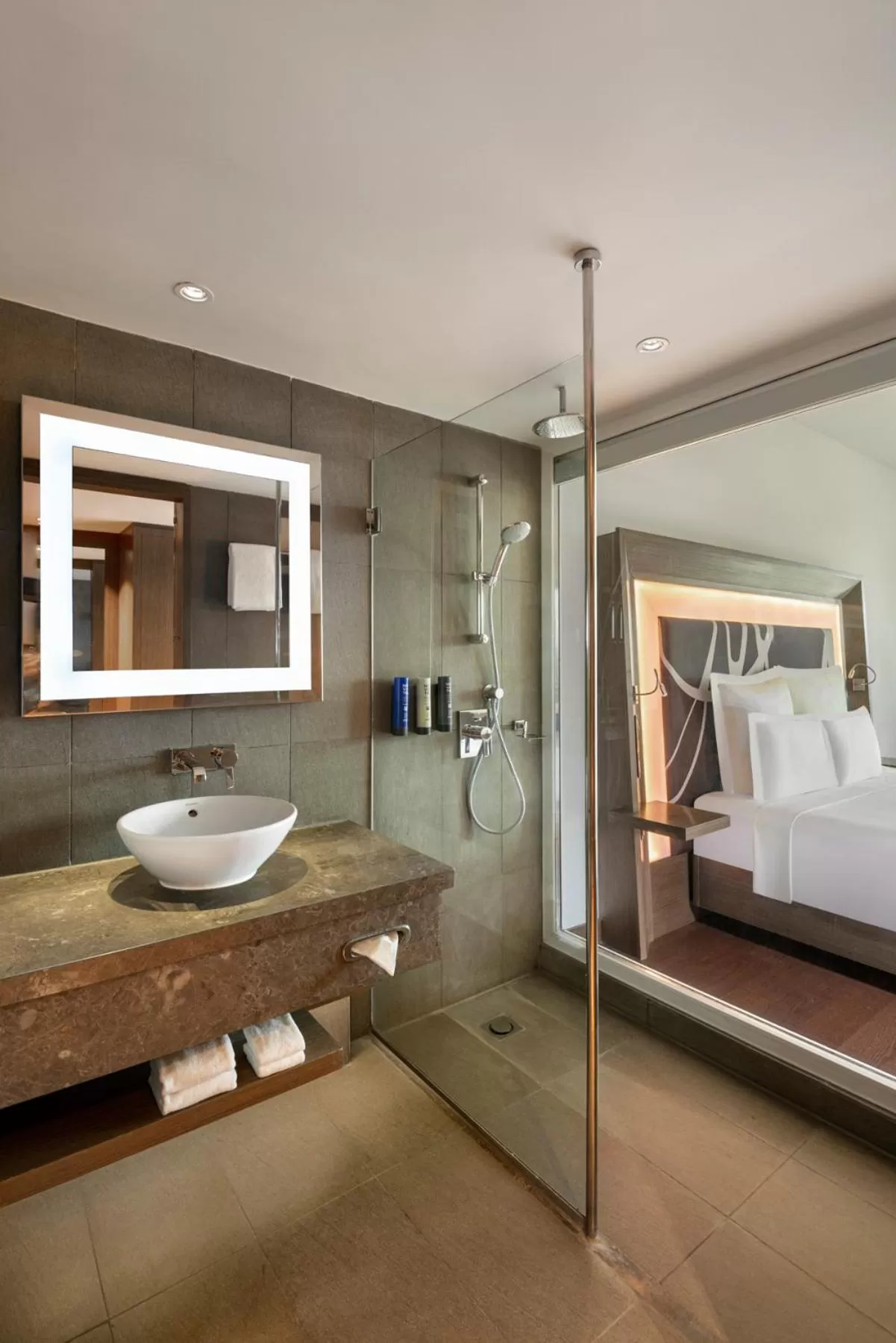 Bathroom, Bed in Novotel New Delhi Aerocity