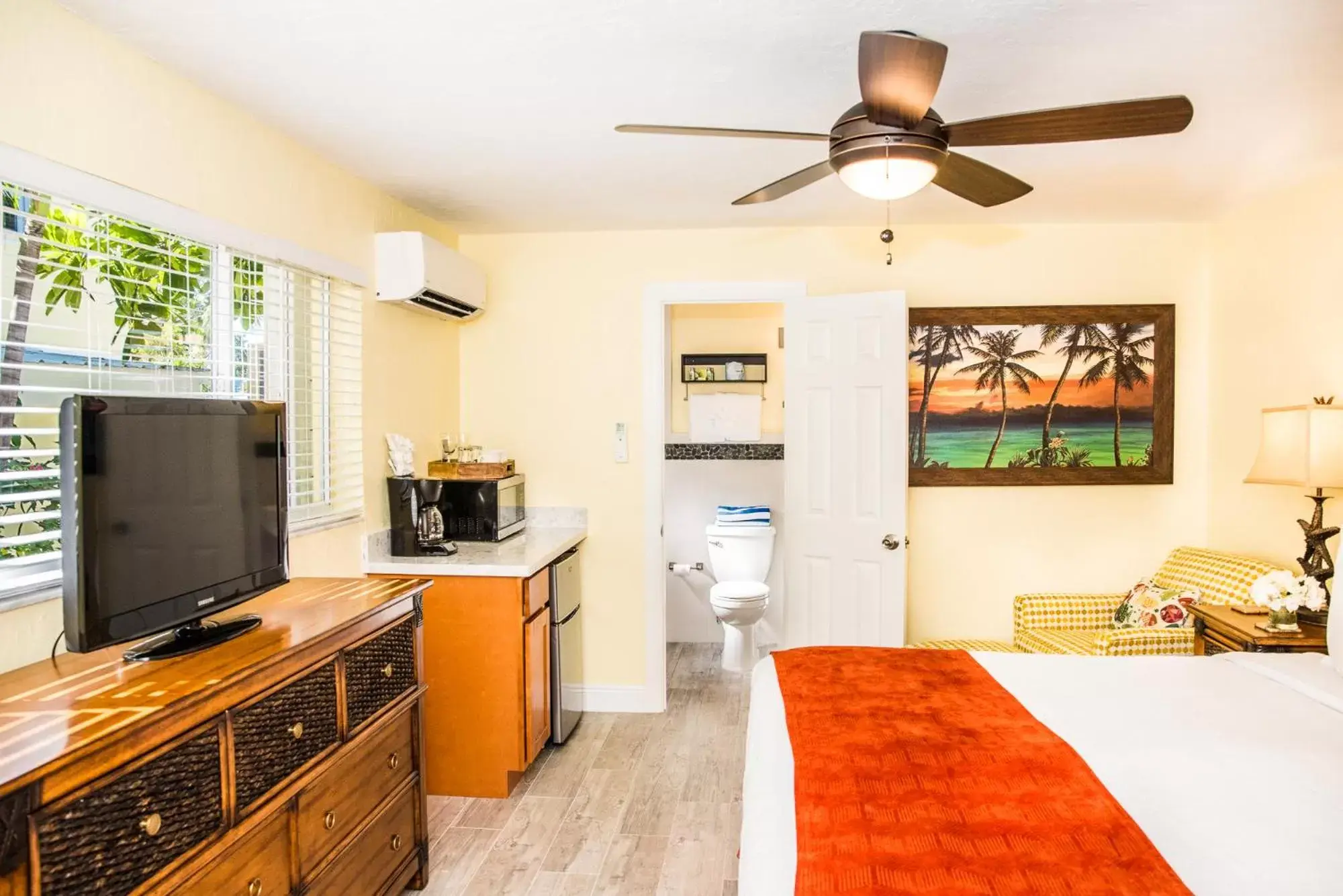 King Room in Coconut Bay Resort - Key Largo King Room in Coconut Bay Resort - Key Largo