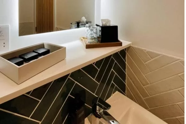 Bathroom in Rooms at Haslar Marina